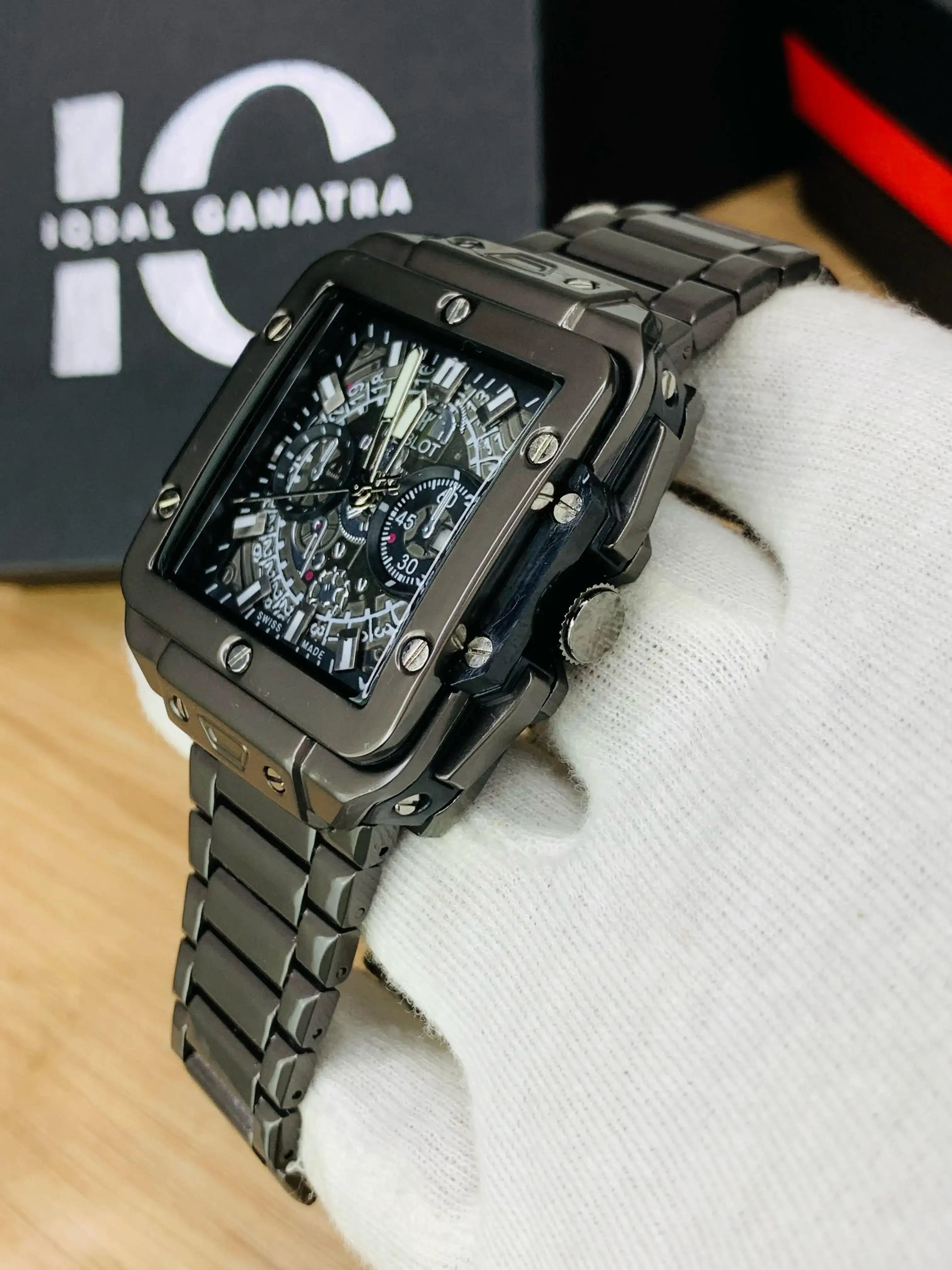 HB SQ Model | Full Black