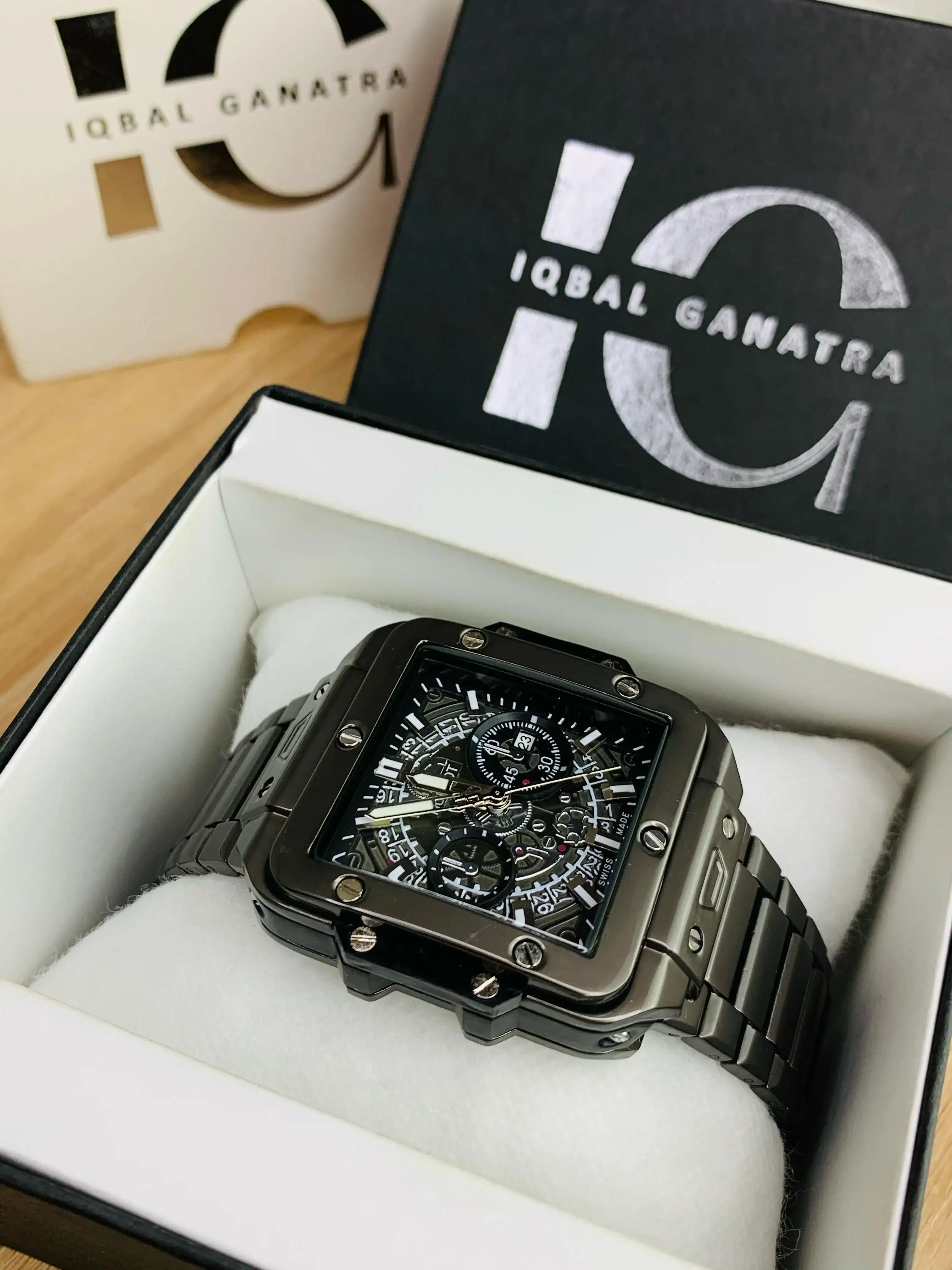 HB SQ Model | Full Black