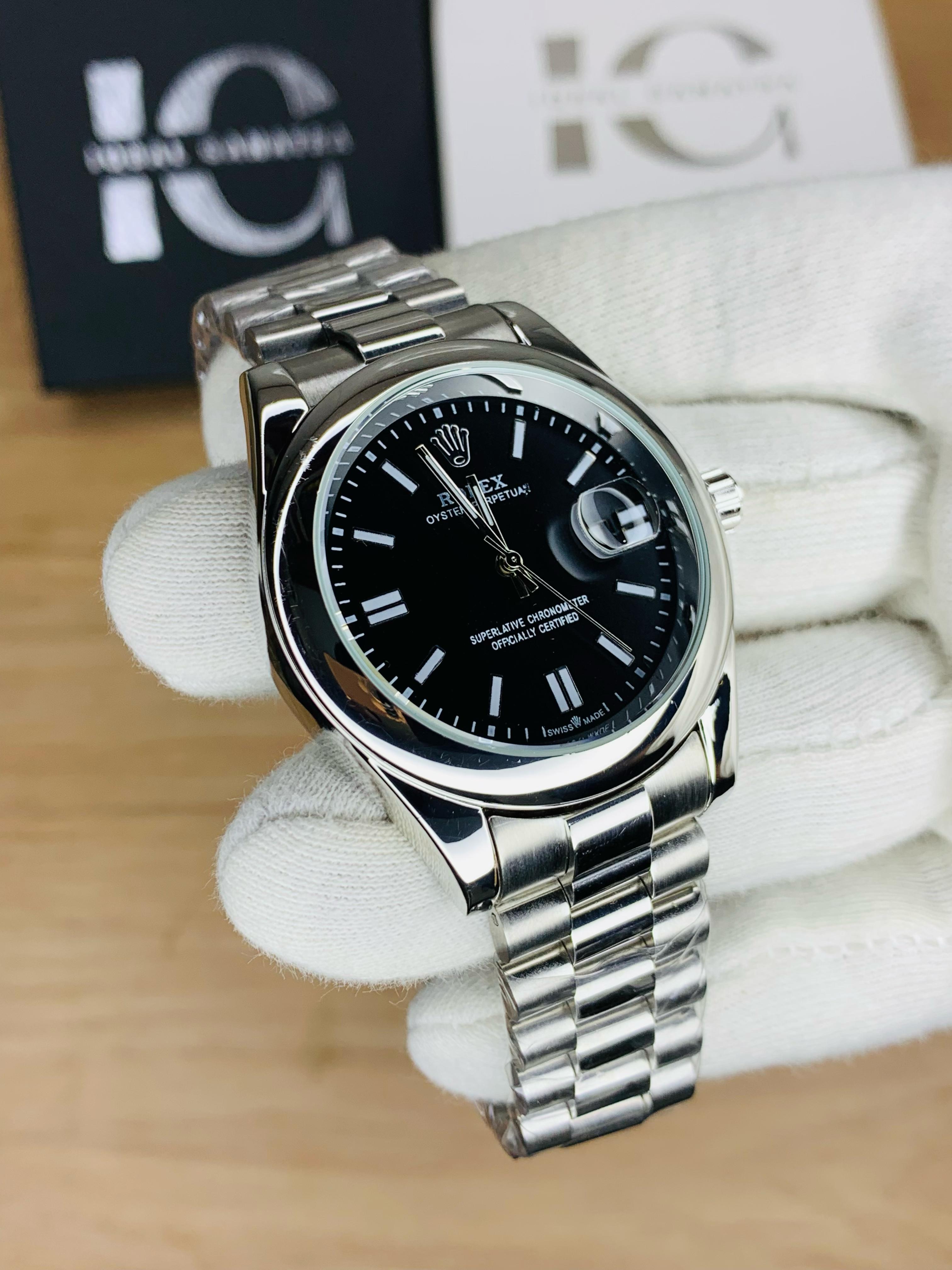 Oyster Ring Case (Silver Inner Black)