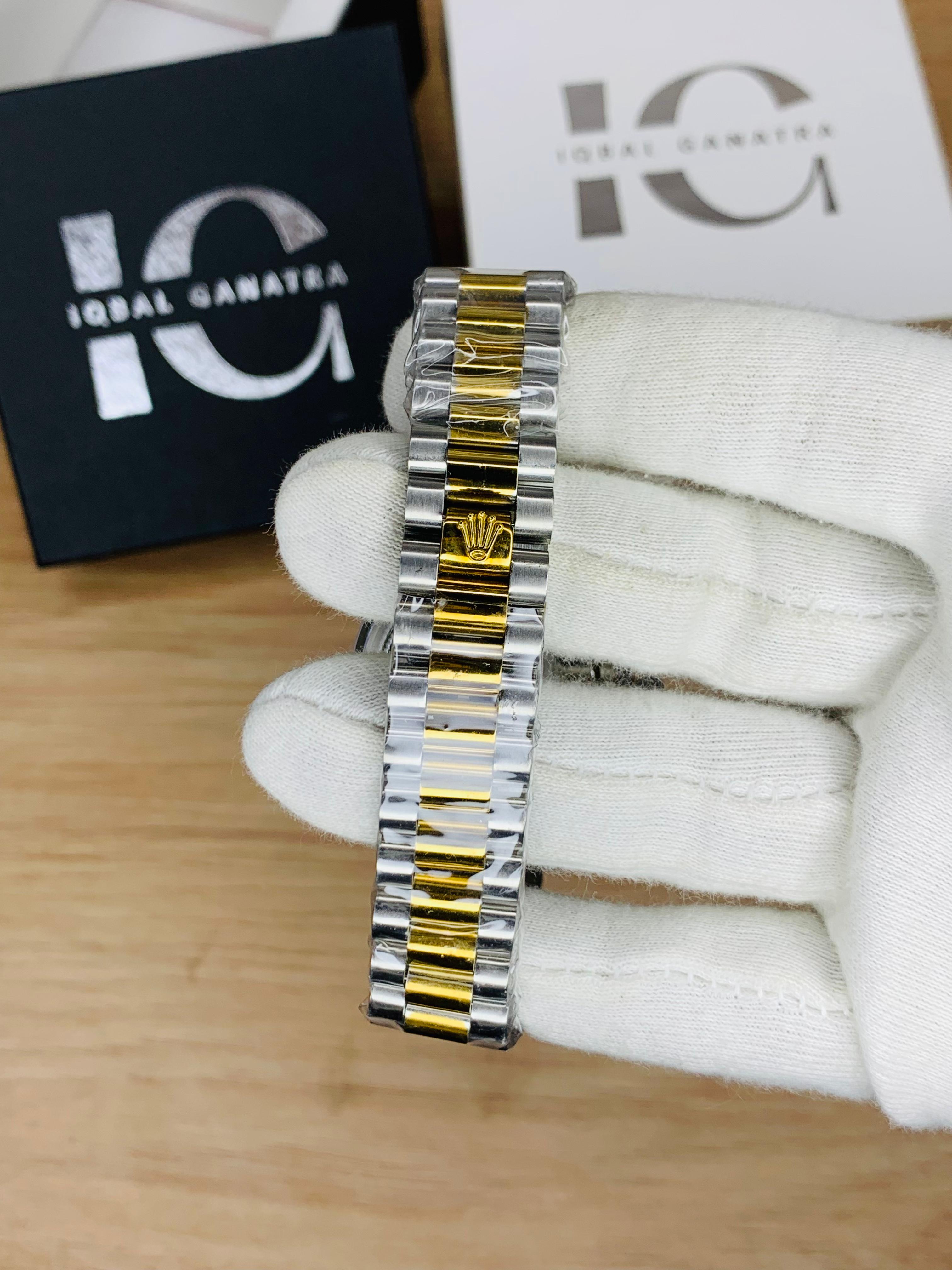 Branded Two Tone Black