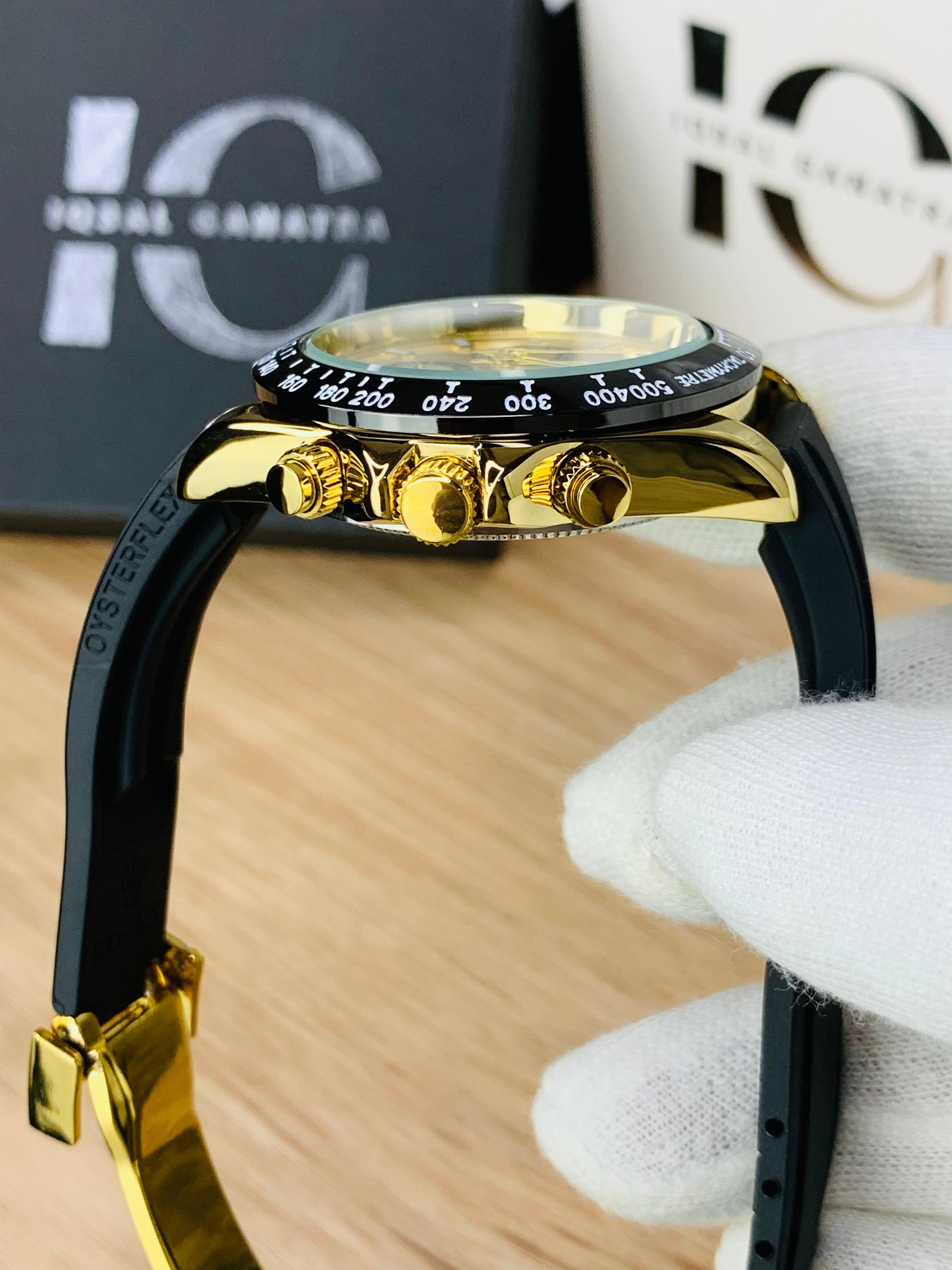 Daytona Chrono (Black Strap Gold Case Inner Gold)
