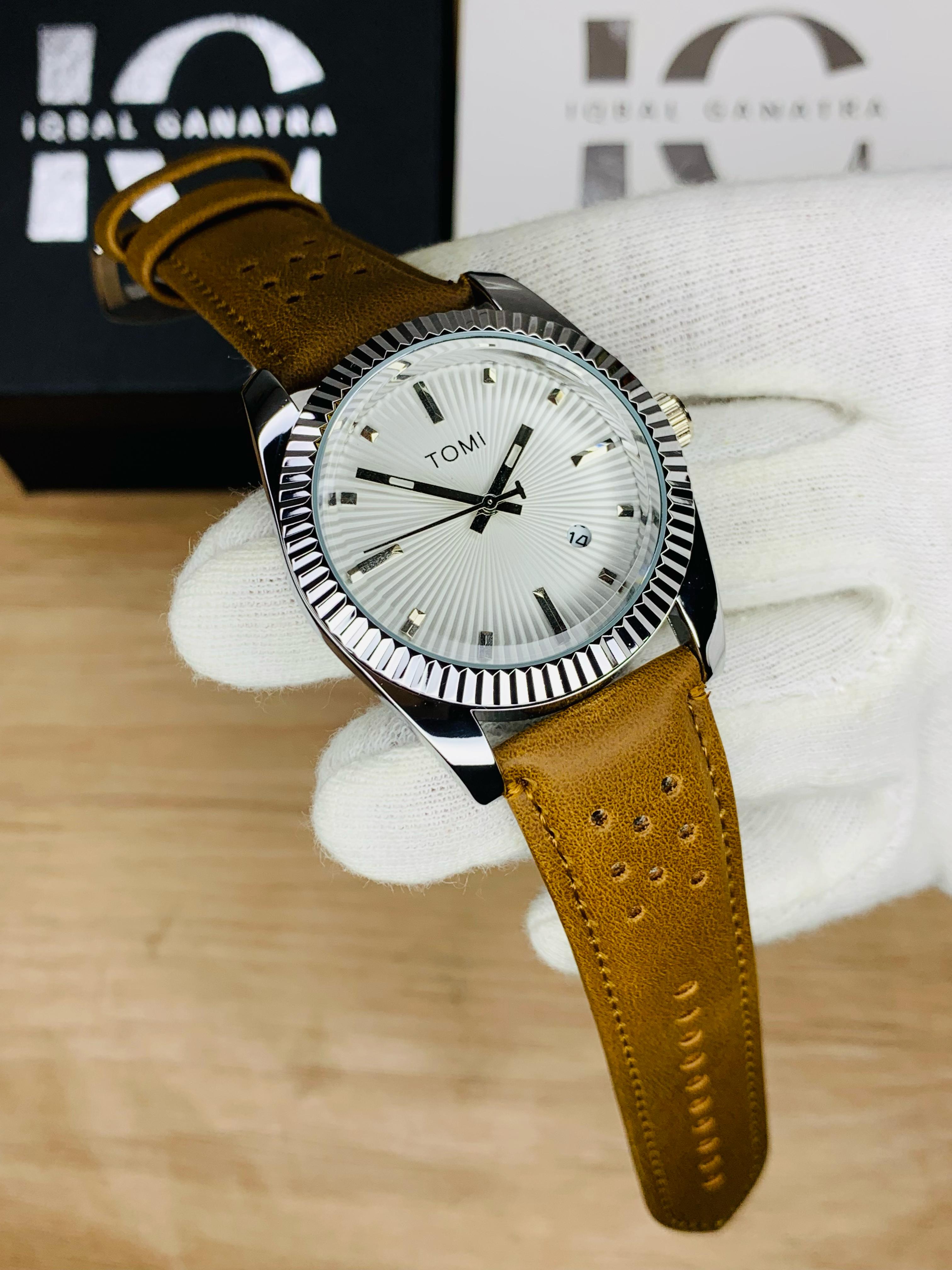 Tomi Kangoori Model (Dark Brown)