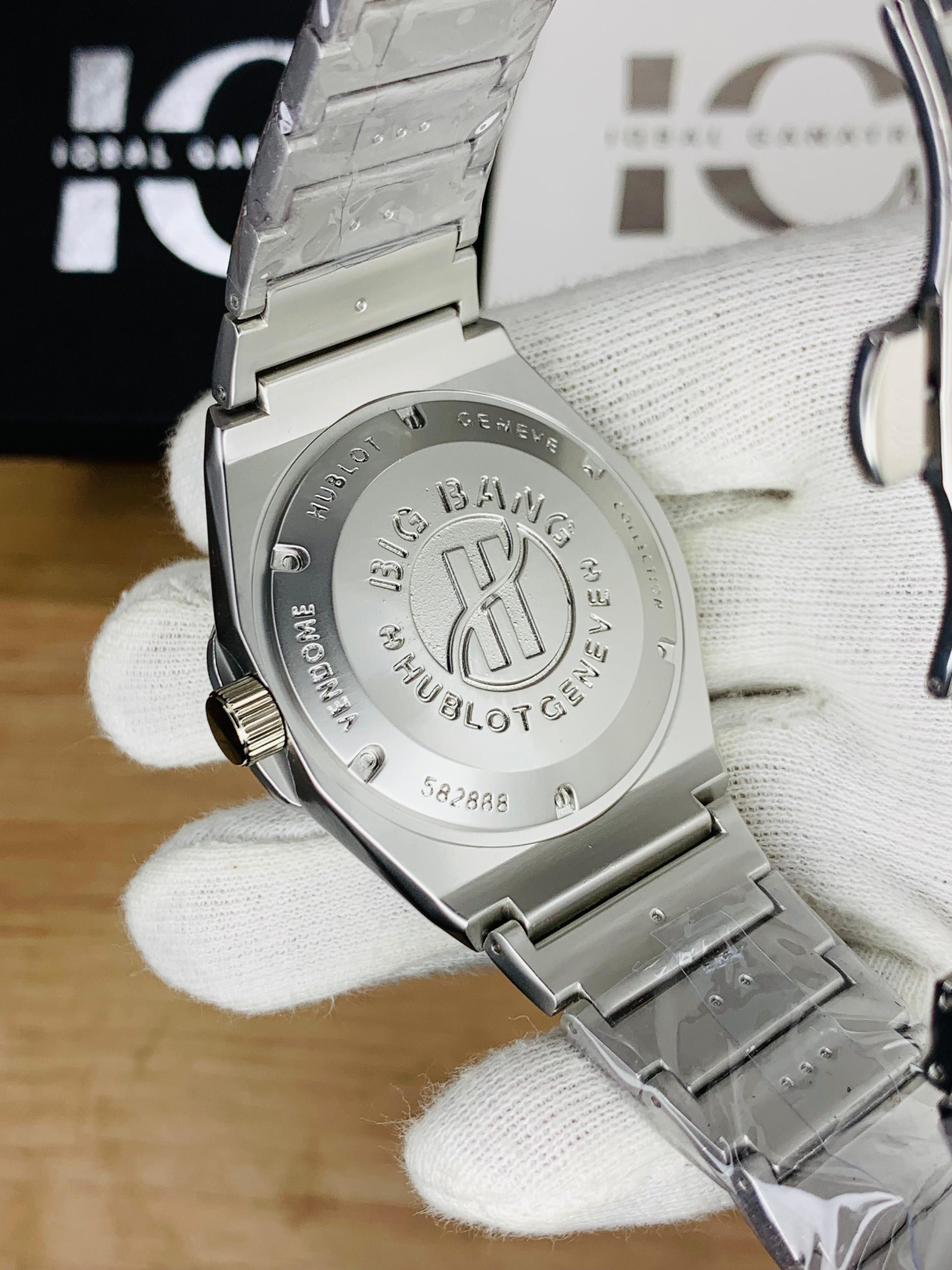 HB Plain Diamond Texture Model (Silver Inner Grey)