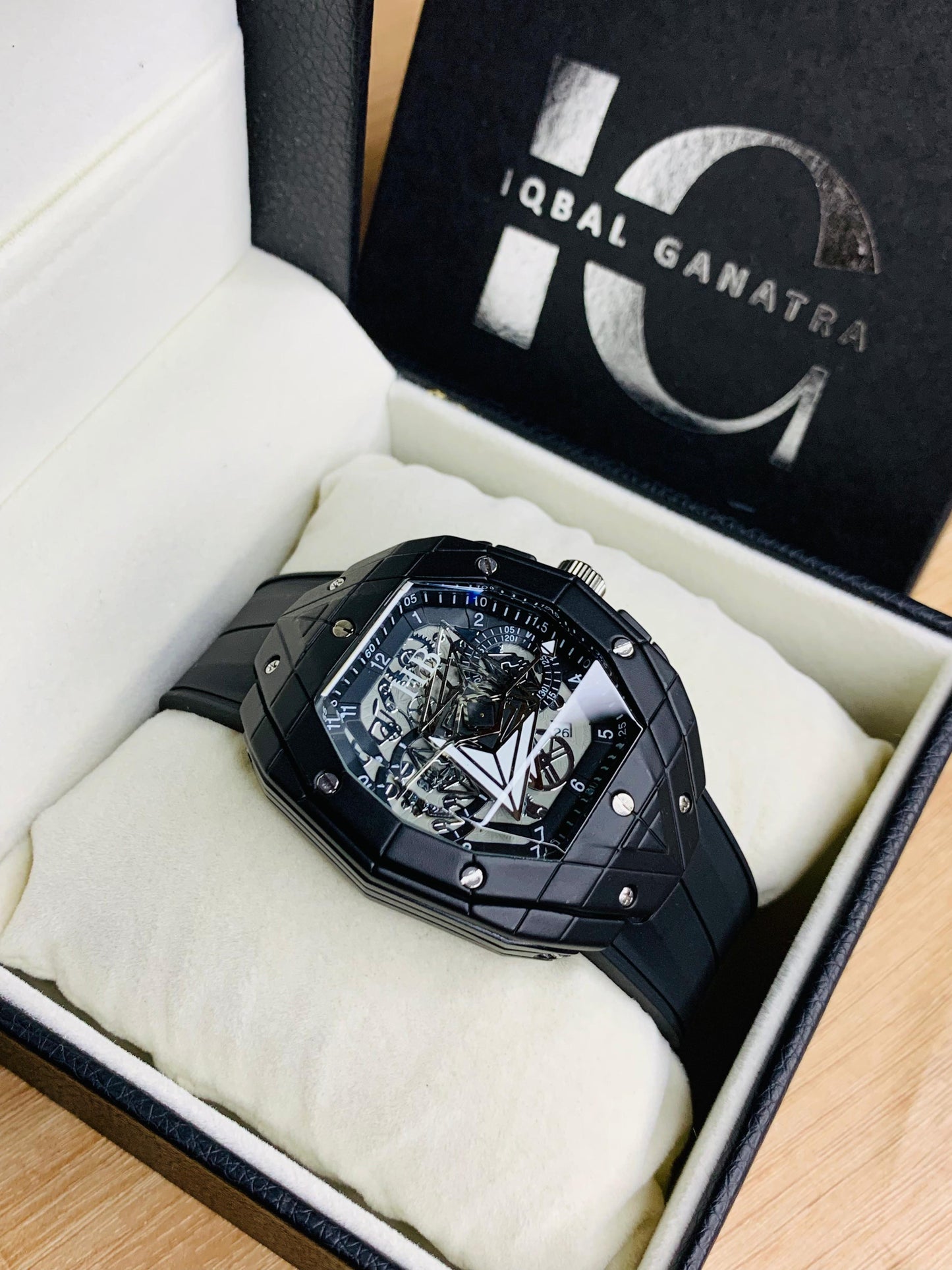 HB Limited Edition (Full Black)