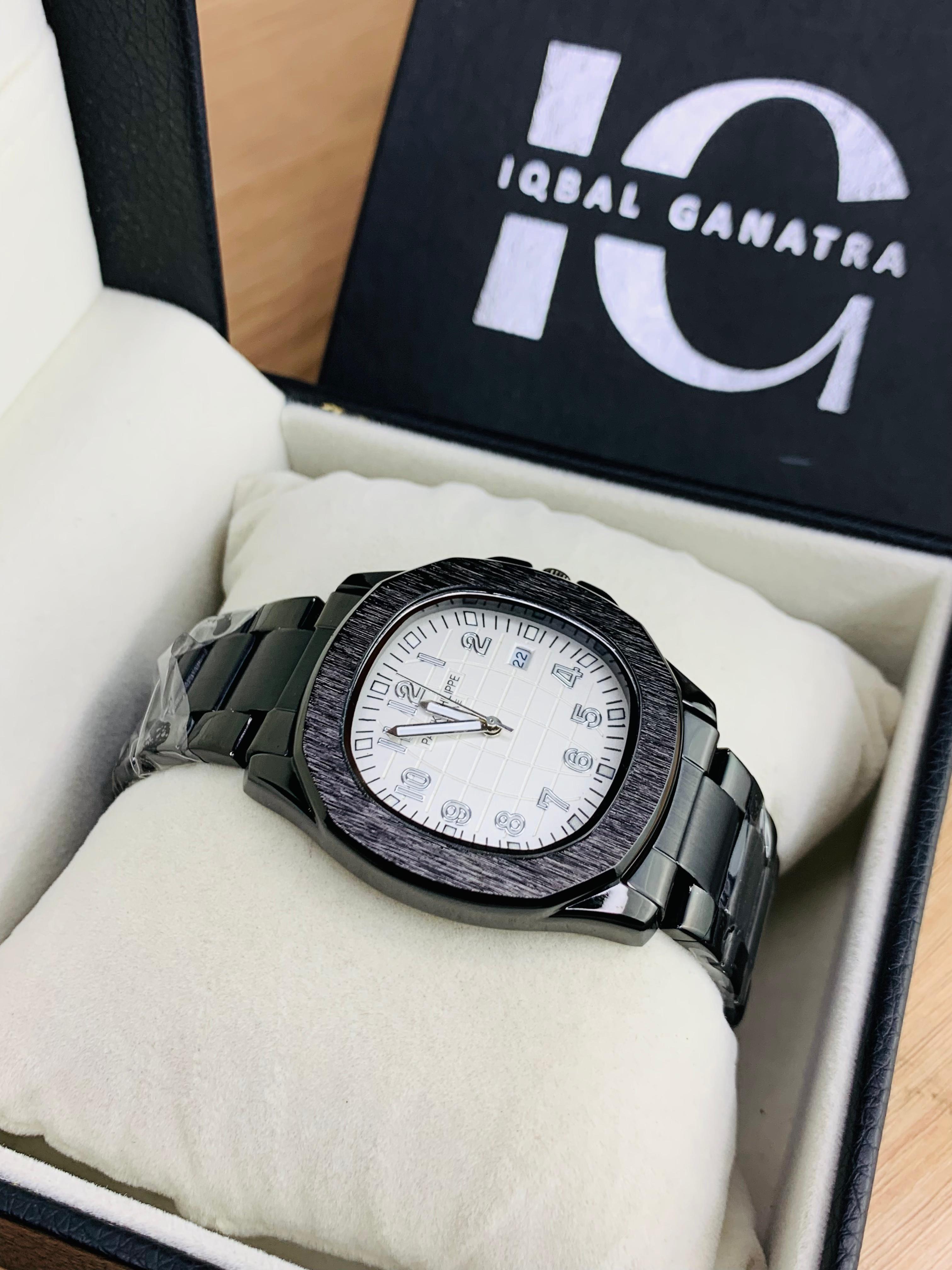 PP SQ Model (Black White)