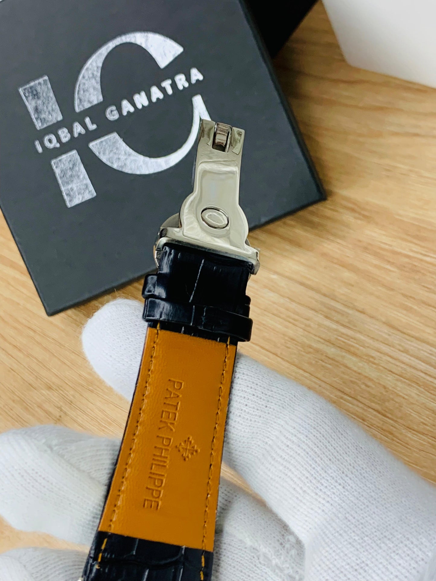 PP (Brown Strap Gold Case Inner White)