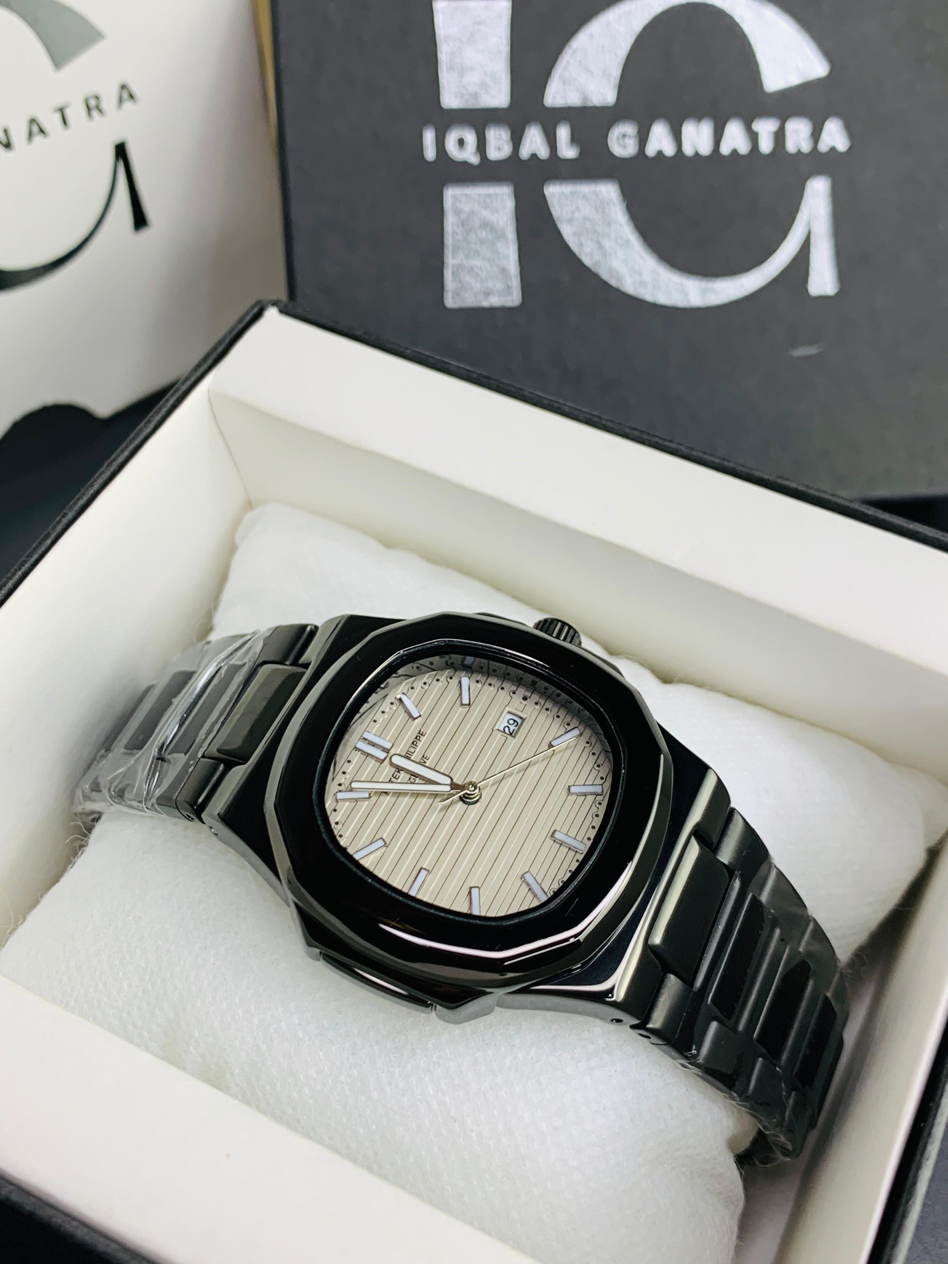 Nautilus Model | Black Grey