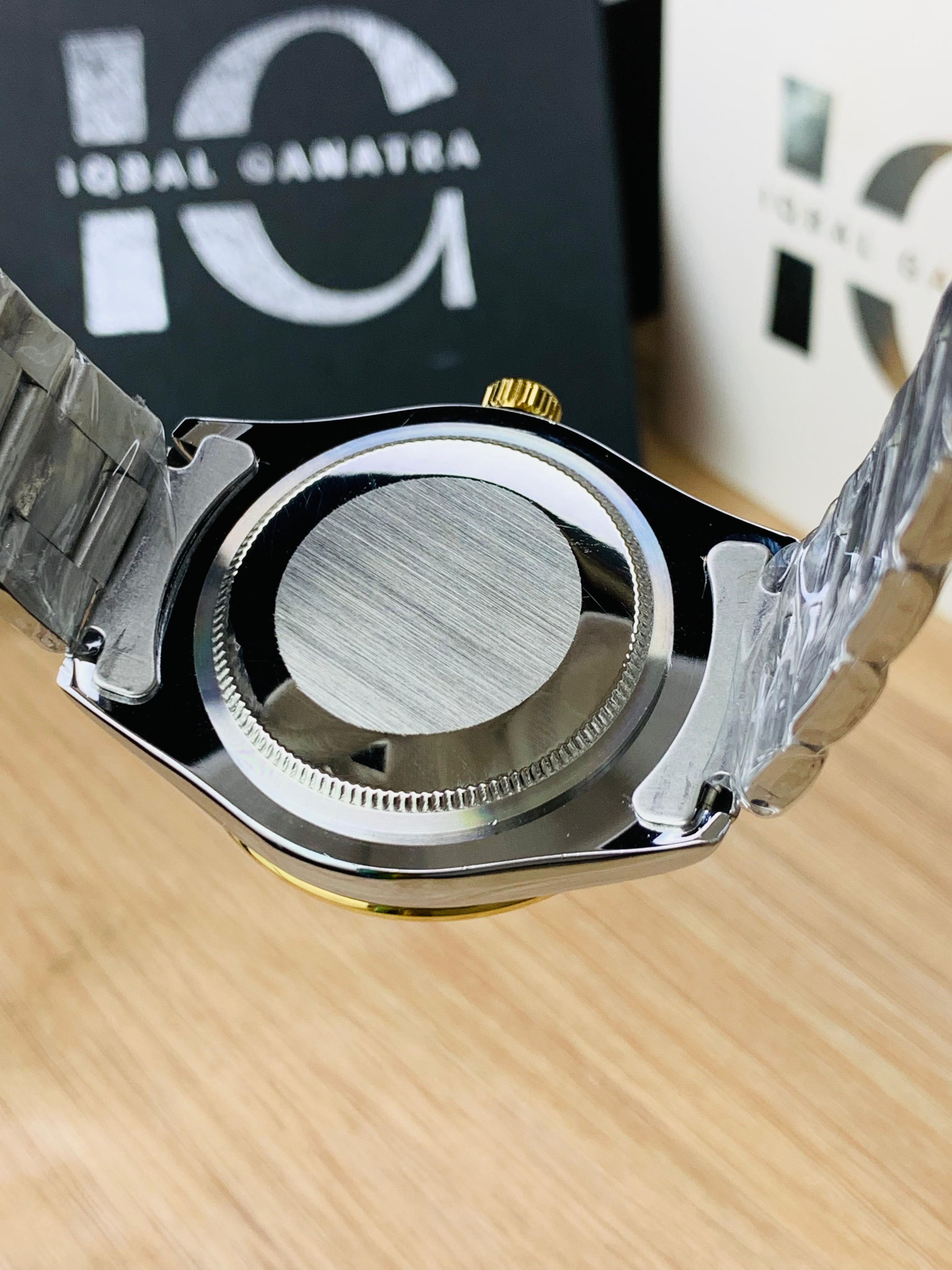 Crown Model (Two Tone White)