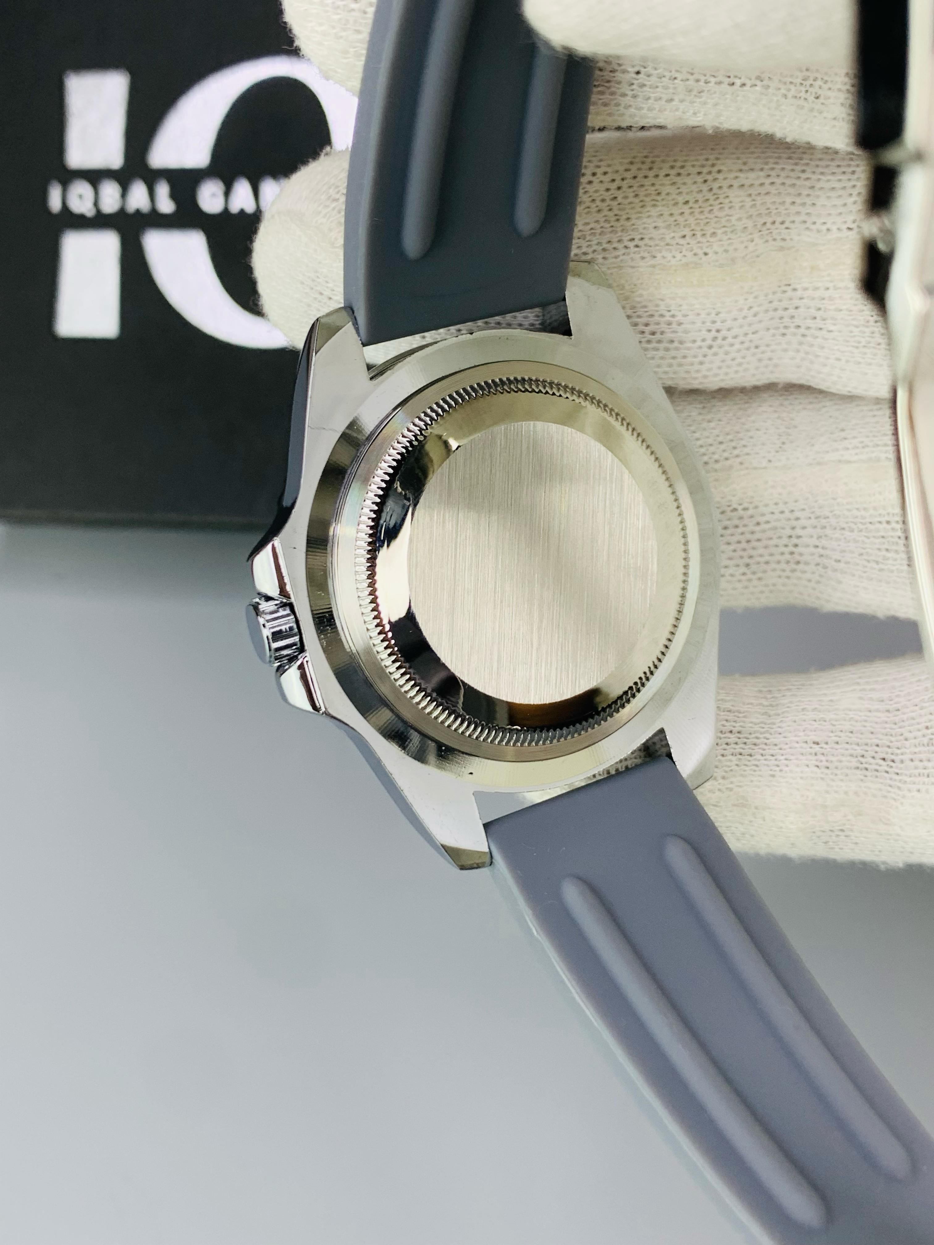 Gmt Strap Grey| Bruce Wayne