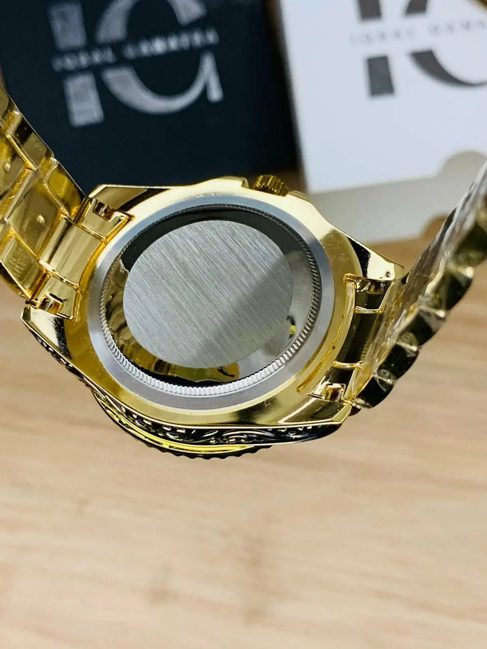 Skeleton Styled Engraved Model (Full Gold)