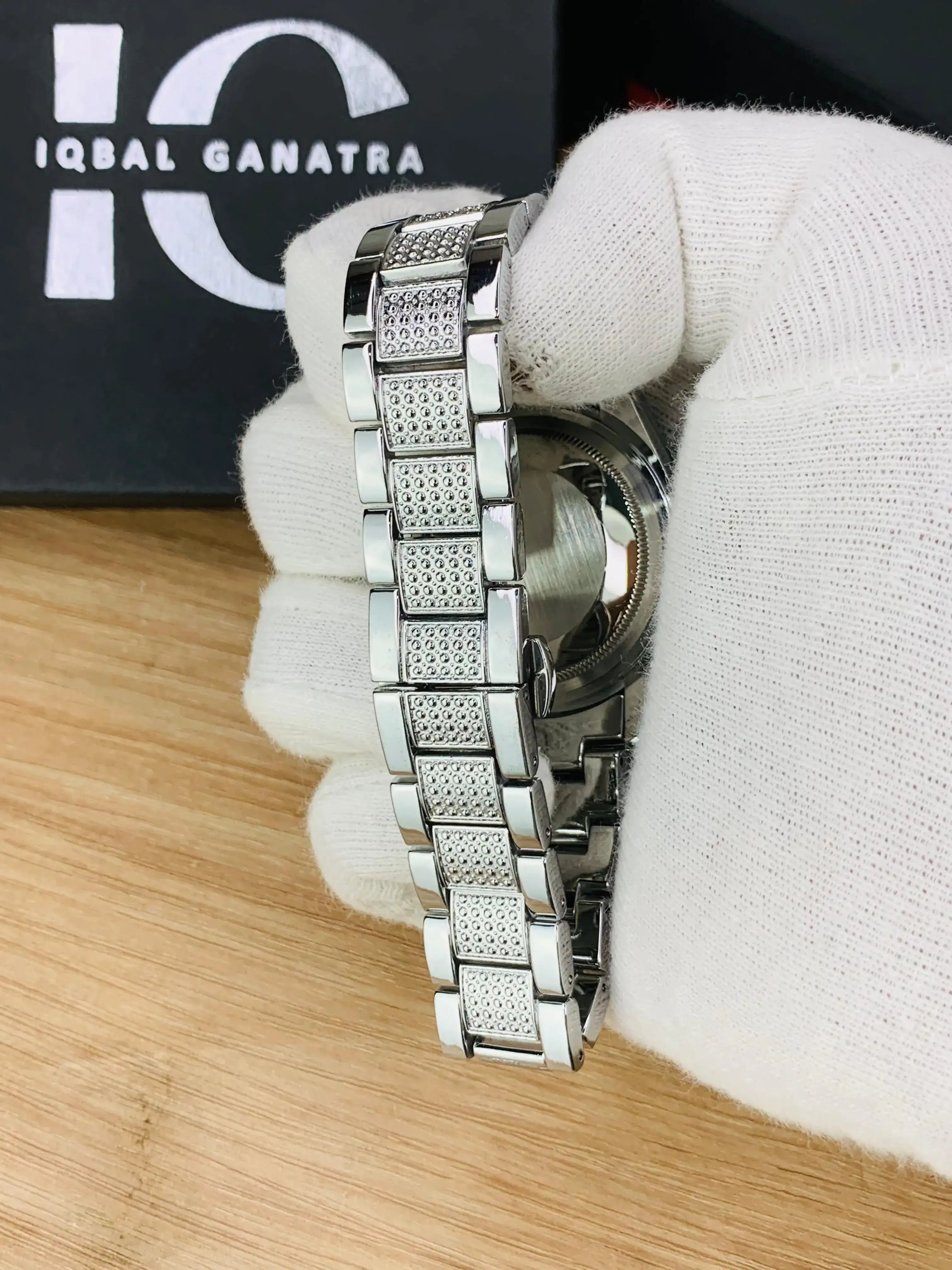 Tiger Stone Embossed Dial (Silver)