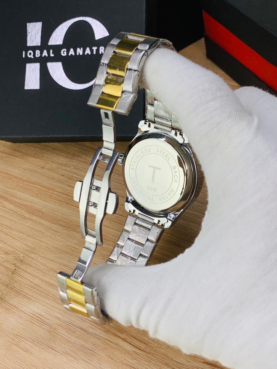 Classy Signature Model | Two Tone White