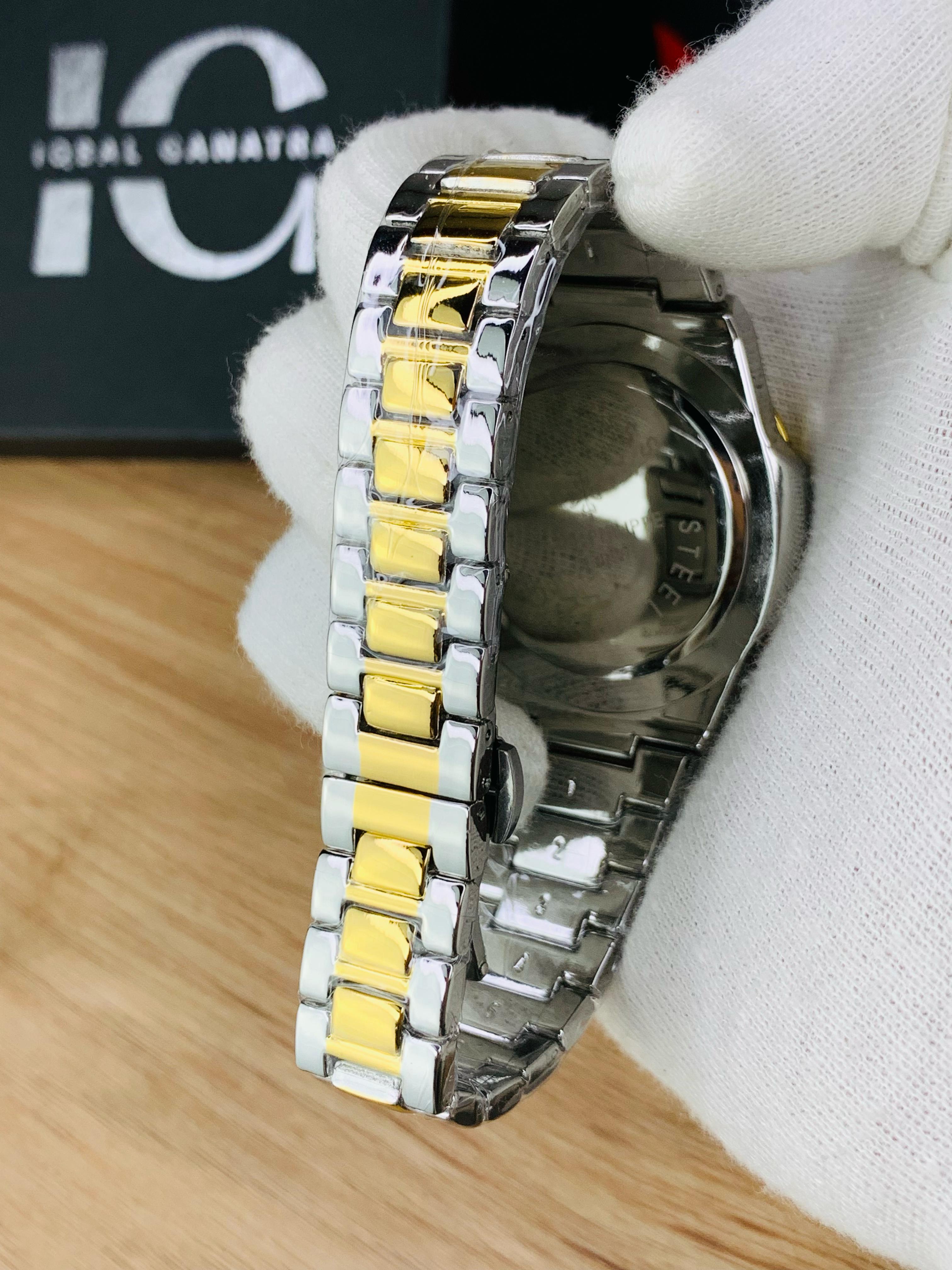 Nautilus Model | Two Tone Tiffany