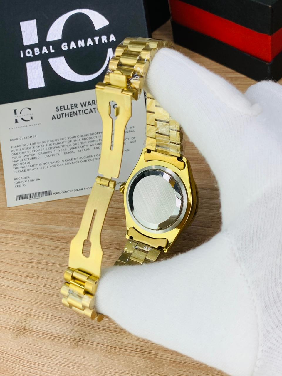 Kangoori Stone Model | Gold White