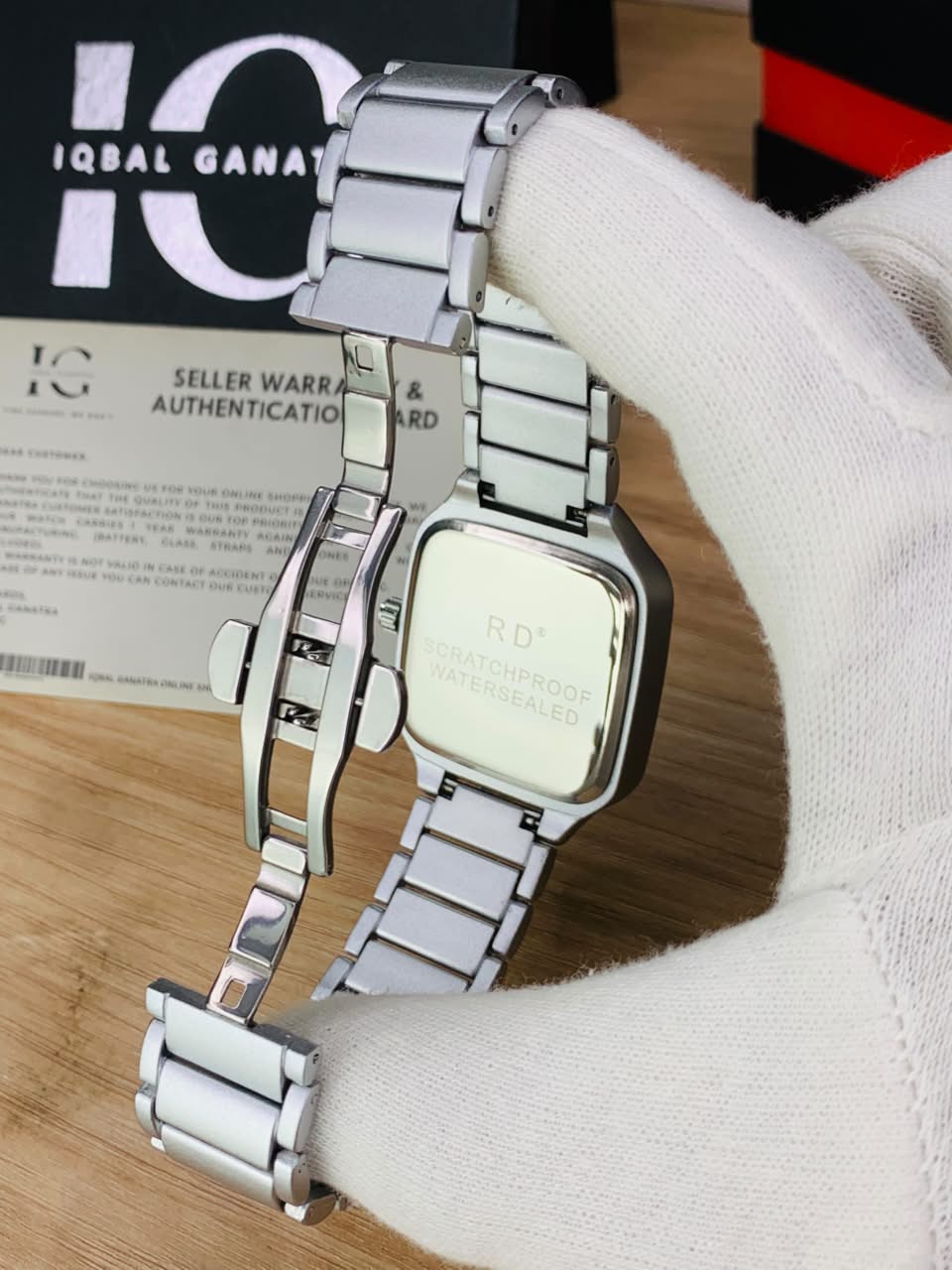 Elegance RD Model | Silver White