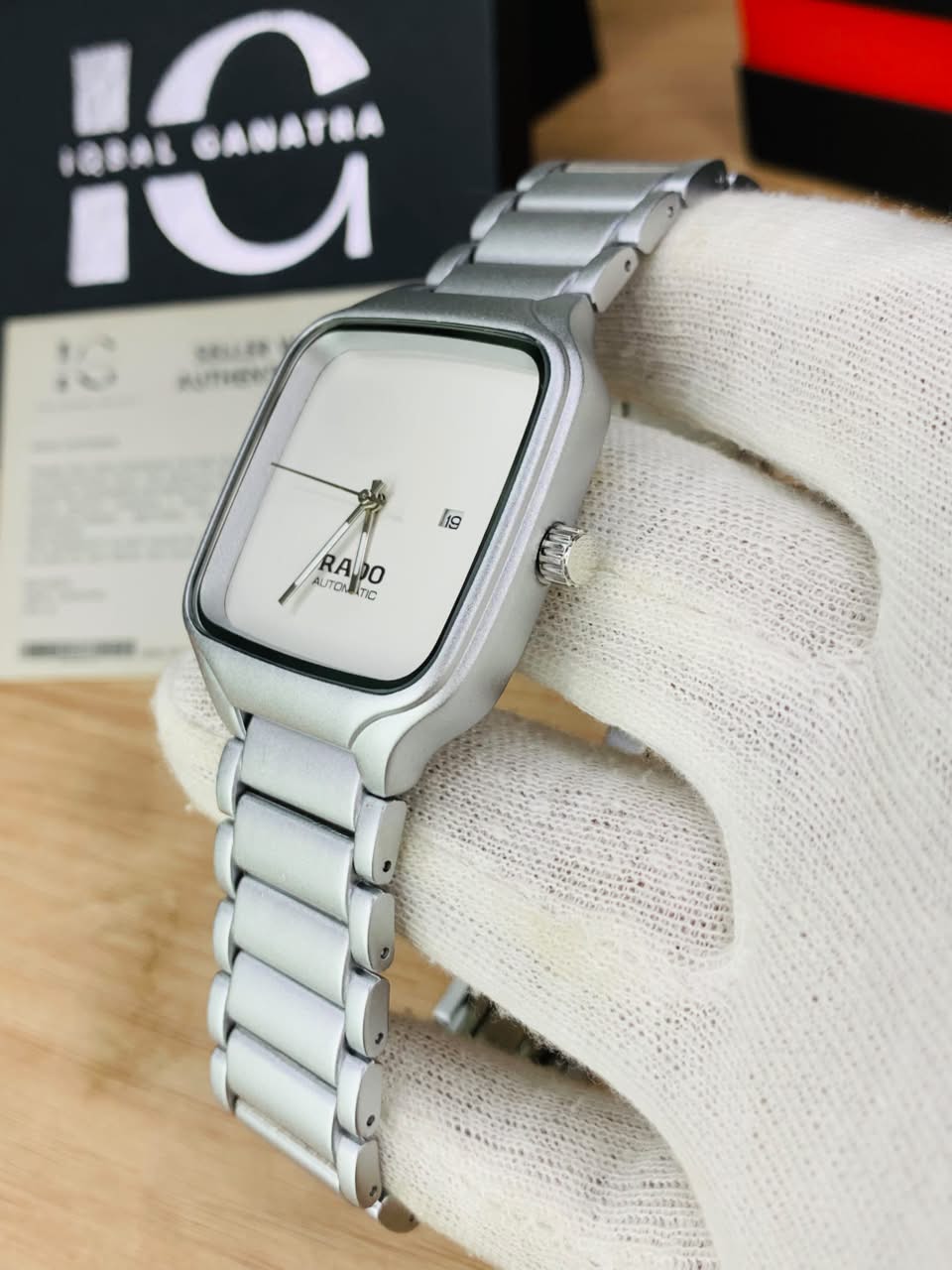 Elegance RD Model | Silver White