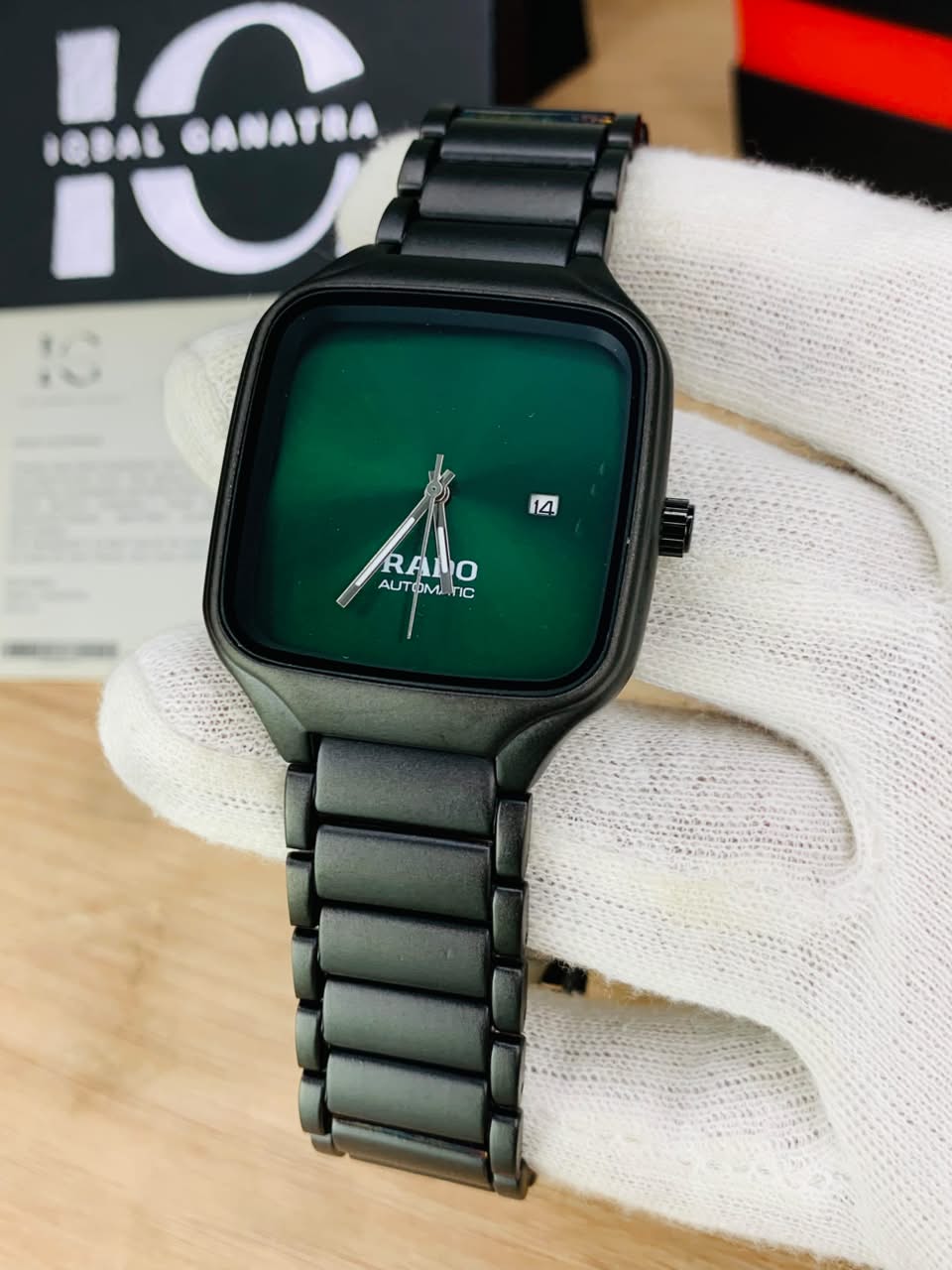 Elegance RD Model | Black Green