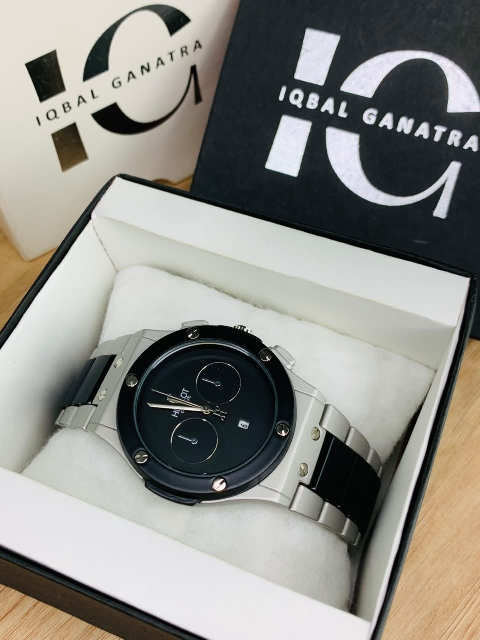 HB Unique Model | Two Tone Black