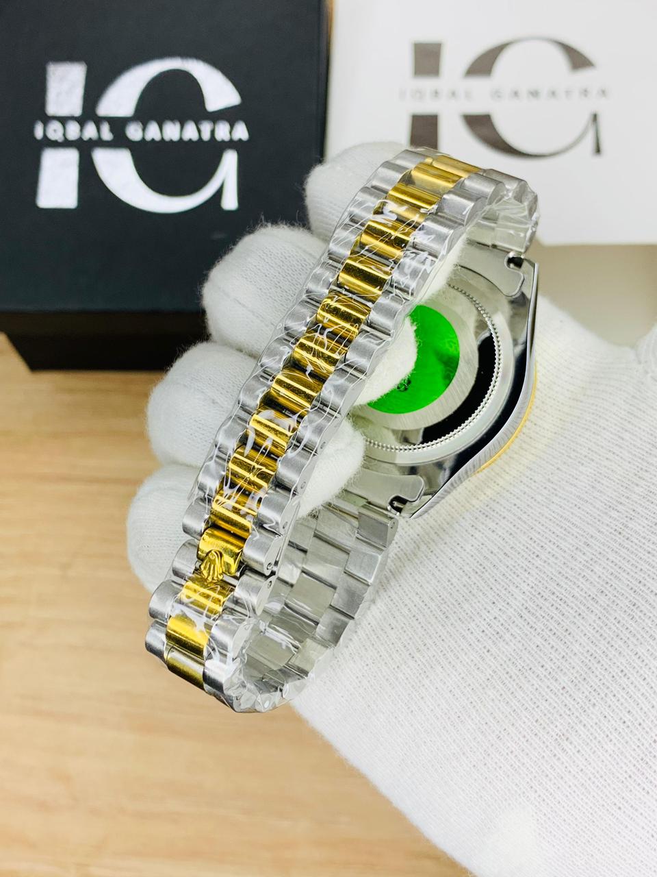 Skydweller Two tone White