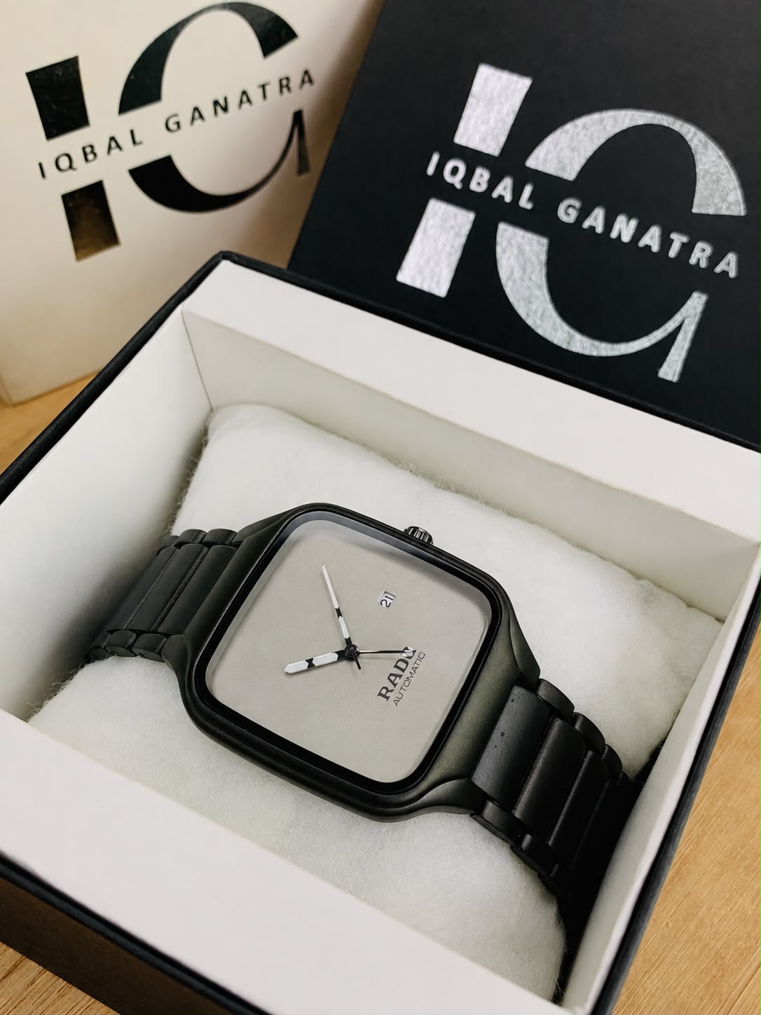 Elegance RD Model | Black Grey