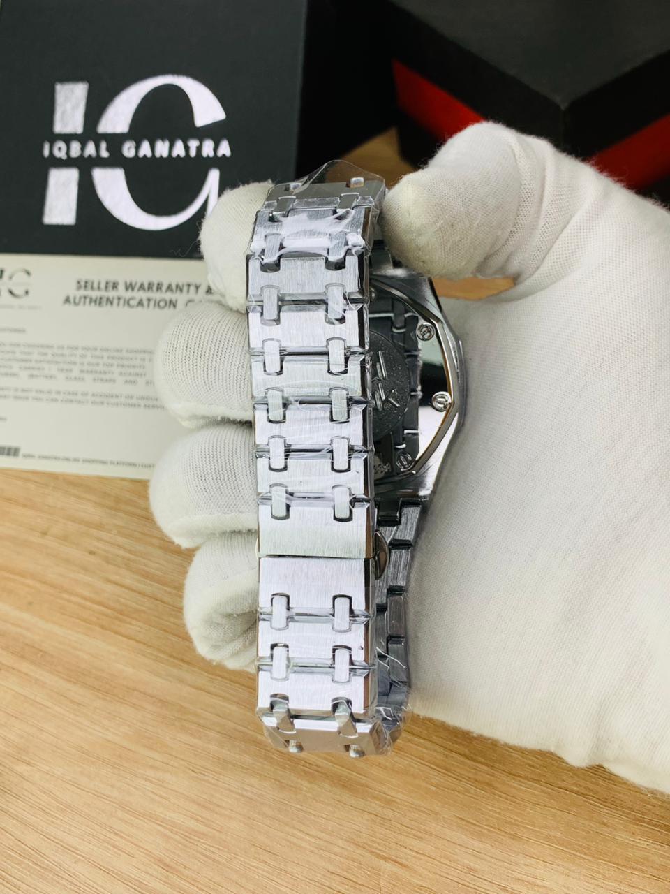 AP Ch | Silver Black