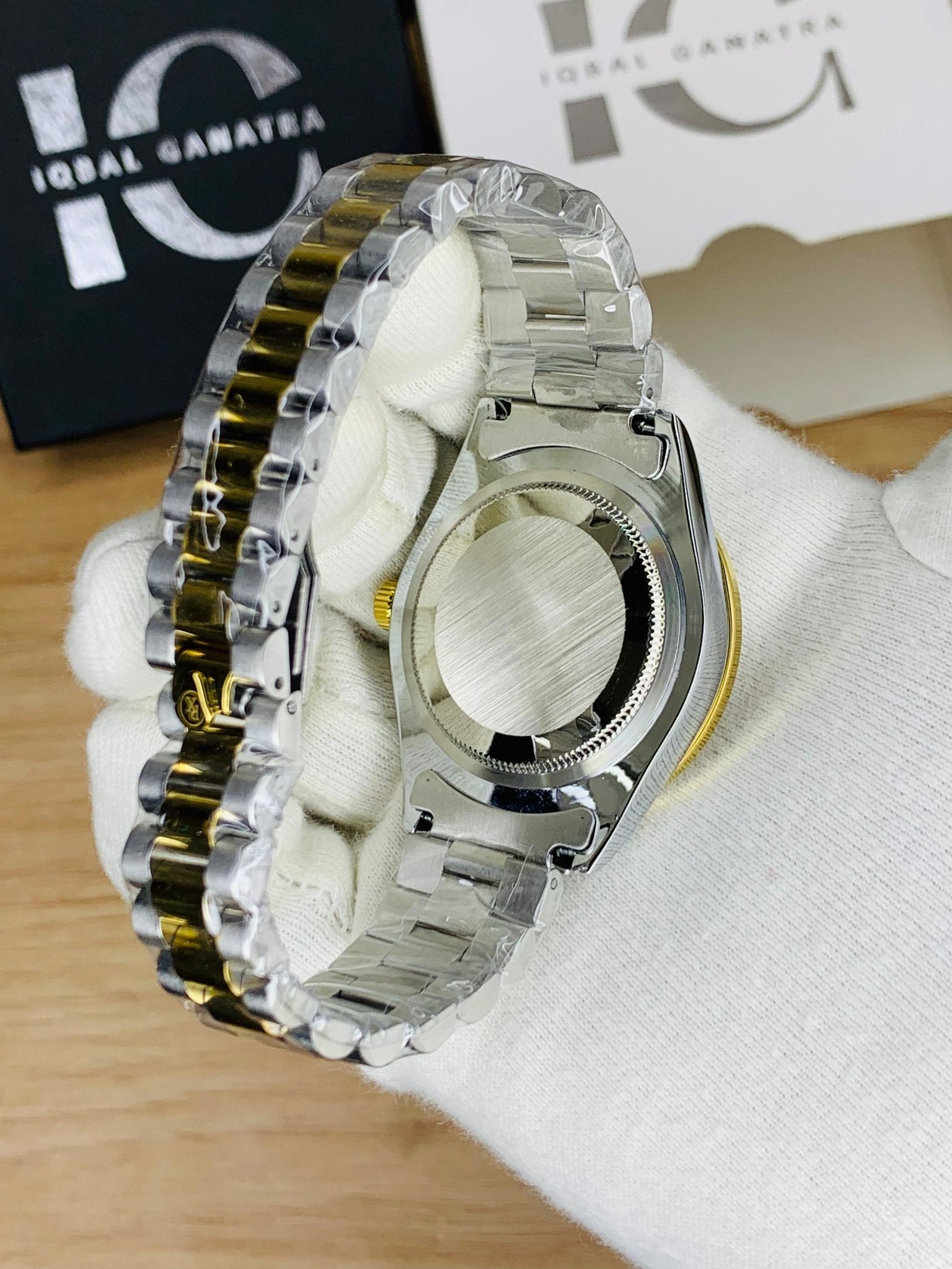 Arabic Diamond Edition (Two Tone White)