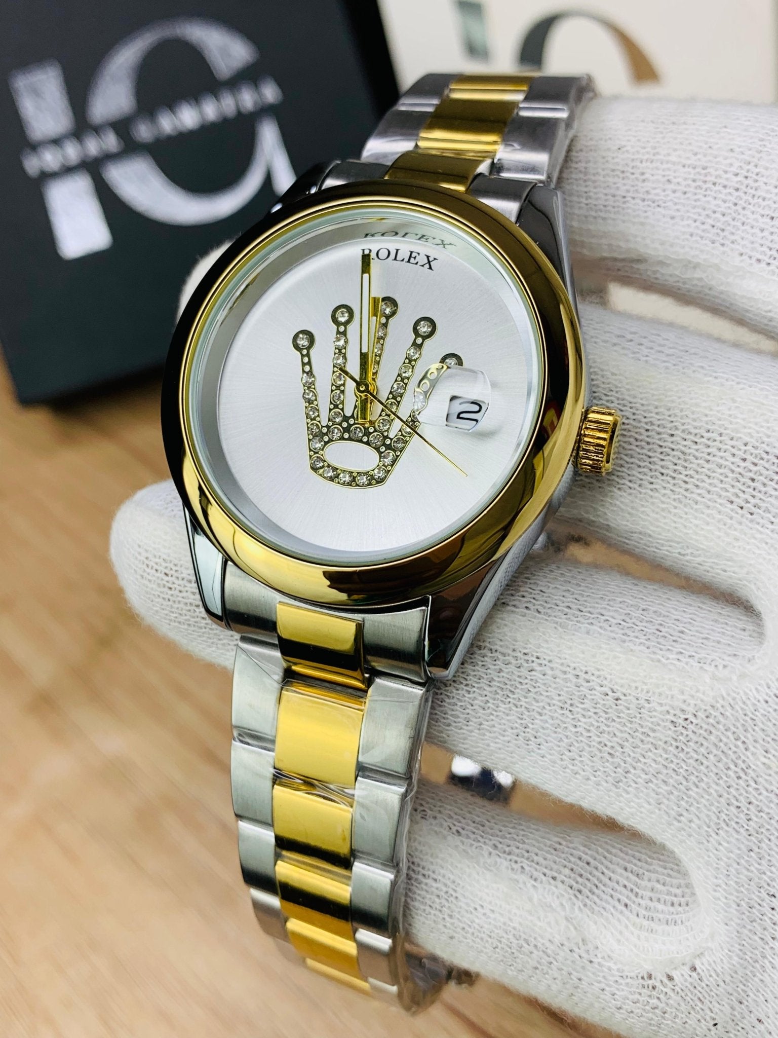 Crown Model (Two Tone White)