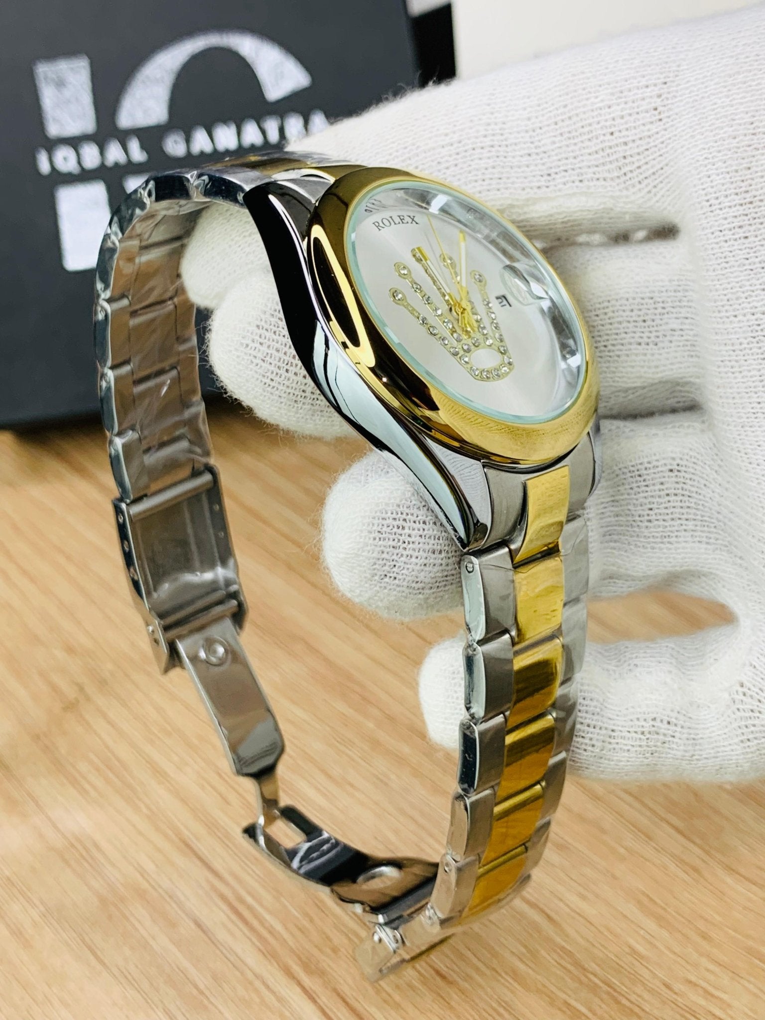 Crown Model (Two Tone White)