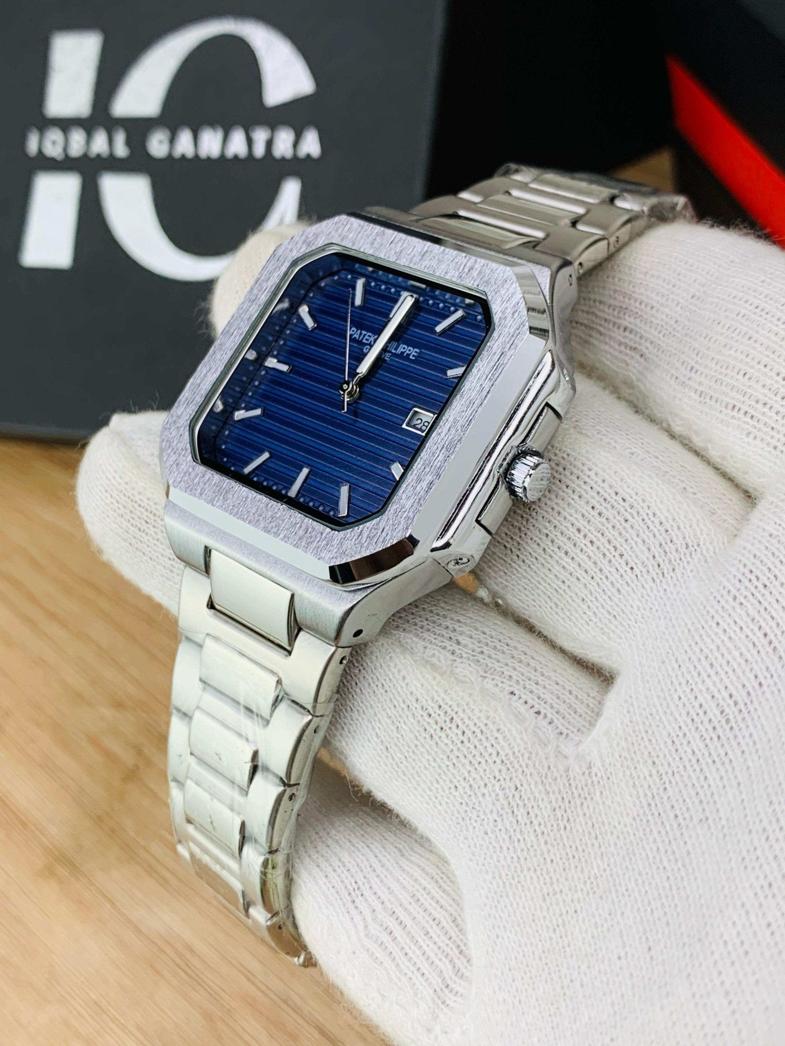 Cubic Model | Blue
