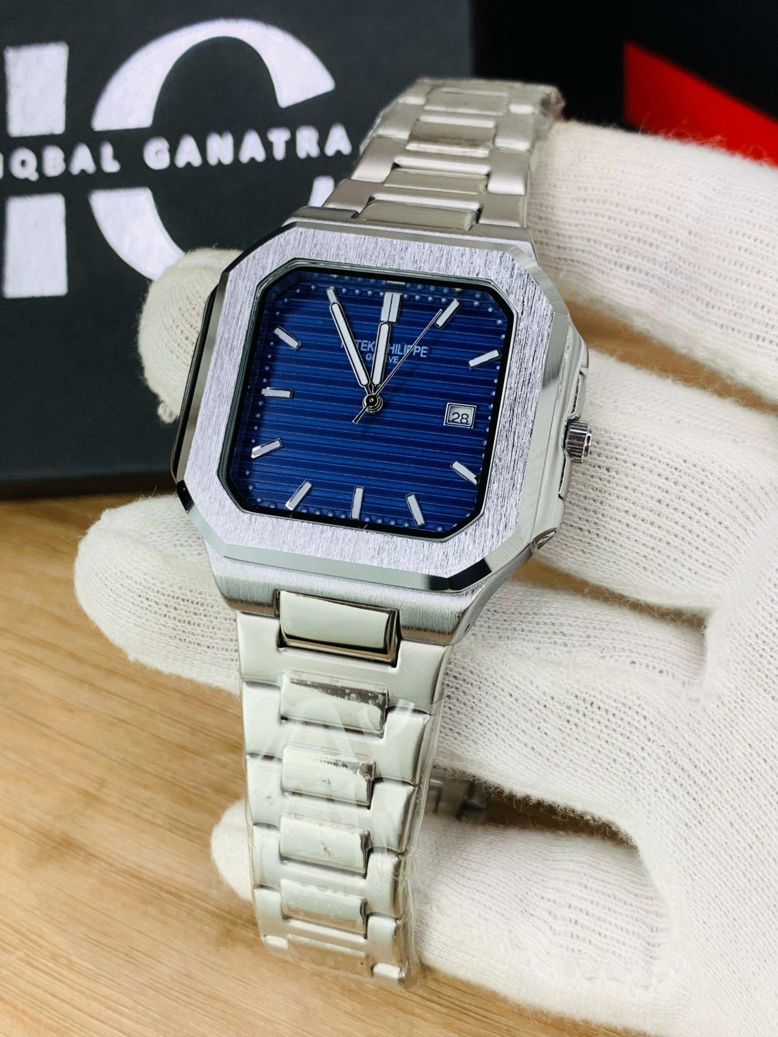 Cubic Model | Blue