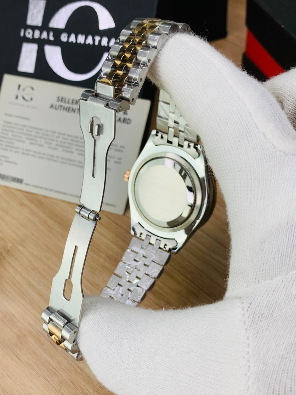 Cut Stone Jubilee Model | White