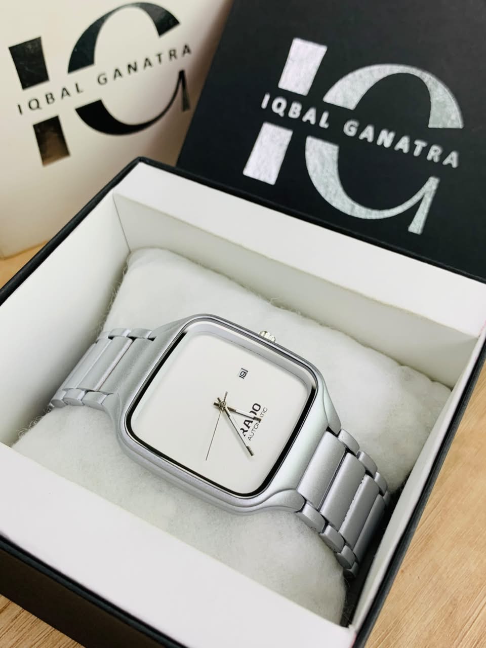 Elegance RD Model | Silver White
