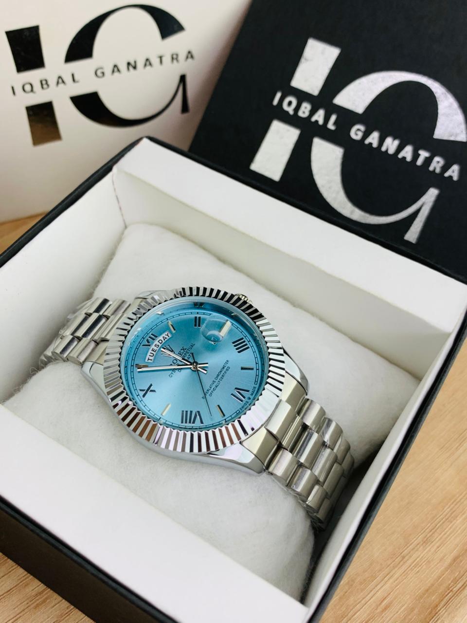 Fluted Bezel Day And Date Model (Tiffany)