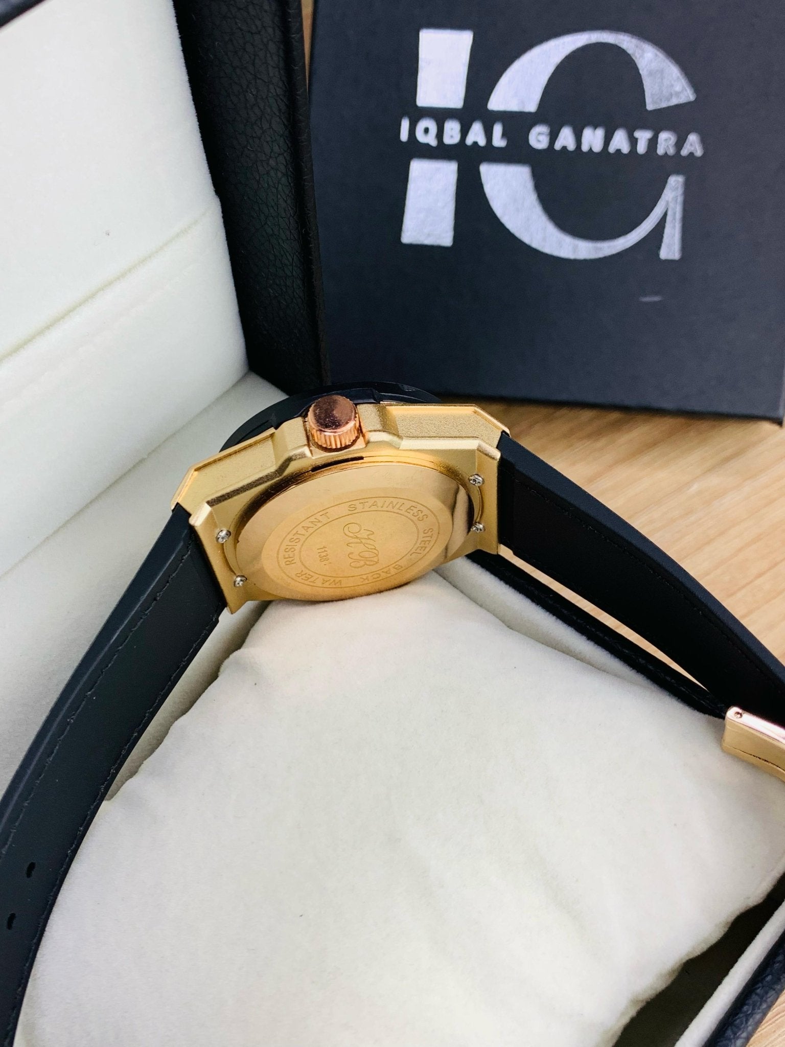 HB Branded Model (Black Strap Copper Case Inner Black)