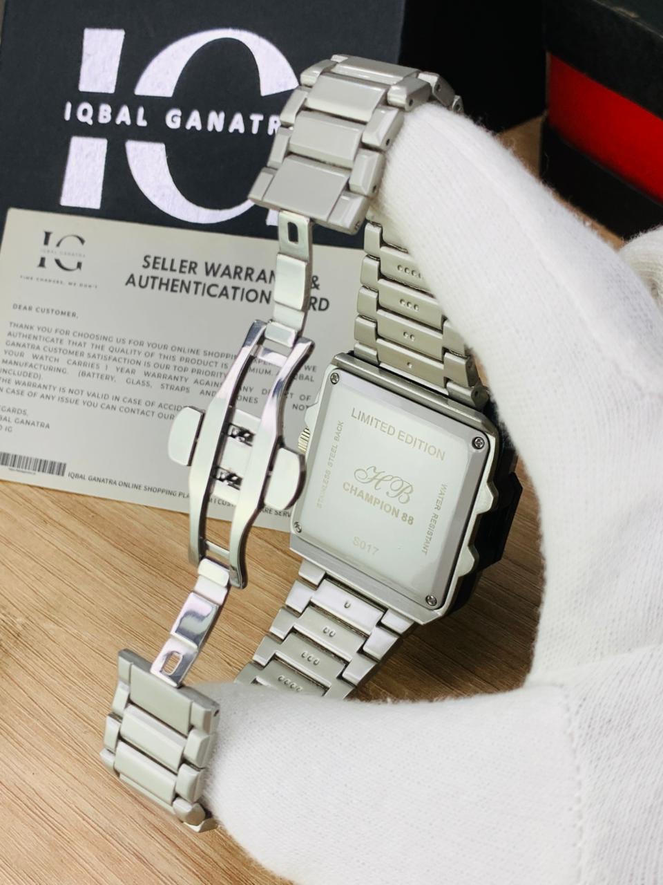 HB Champion Model | White