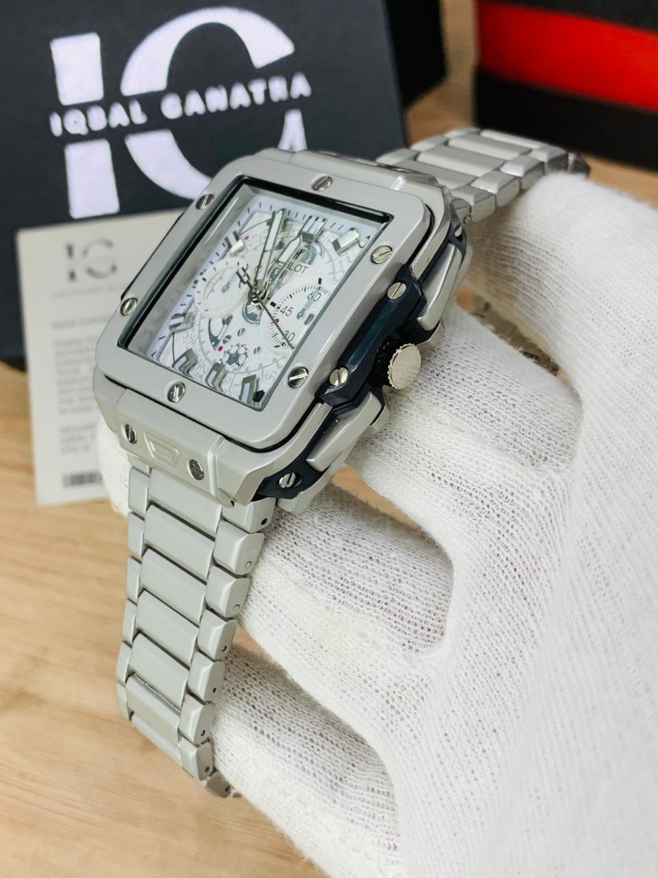 HB Champion Model | White