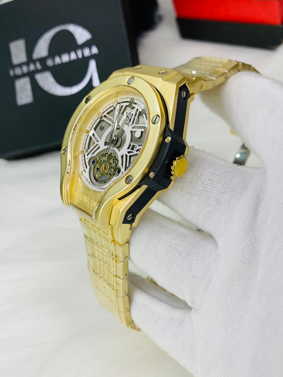 HB Demanding Model | Gold White