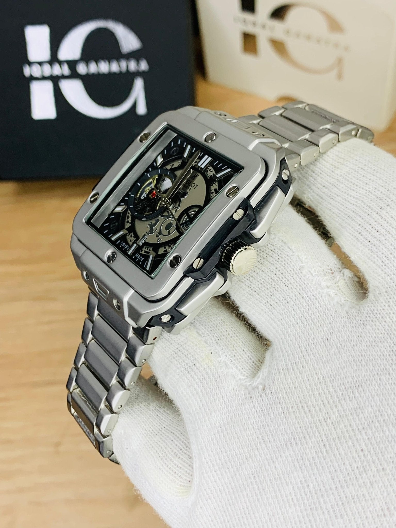 HB SQ Model | Black