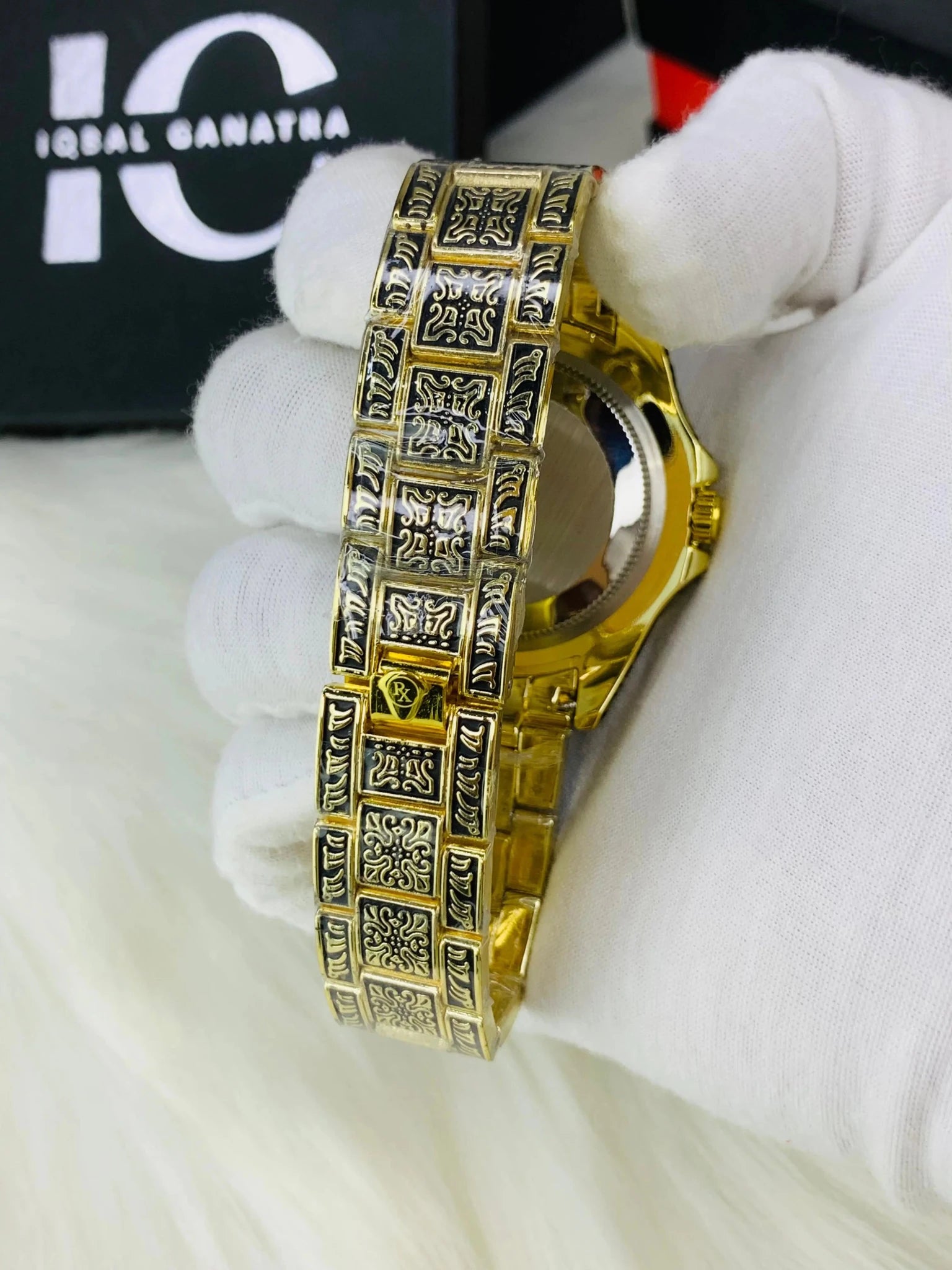 Imported Engraved Model (Gold Chain Black Case Inner Gold)