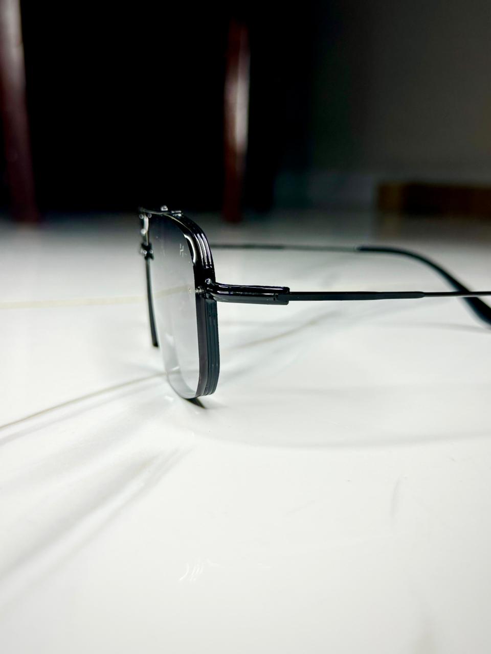 Imported TMF 003 | Black