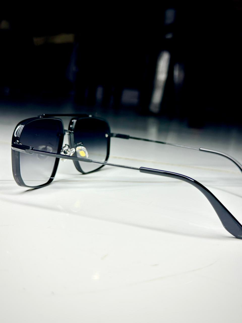 Imported TMF 003 | Black