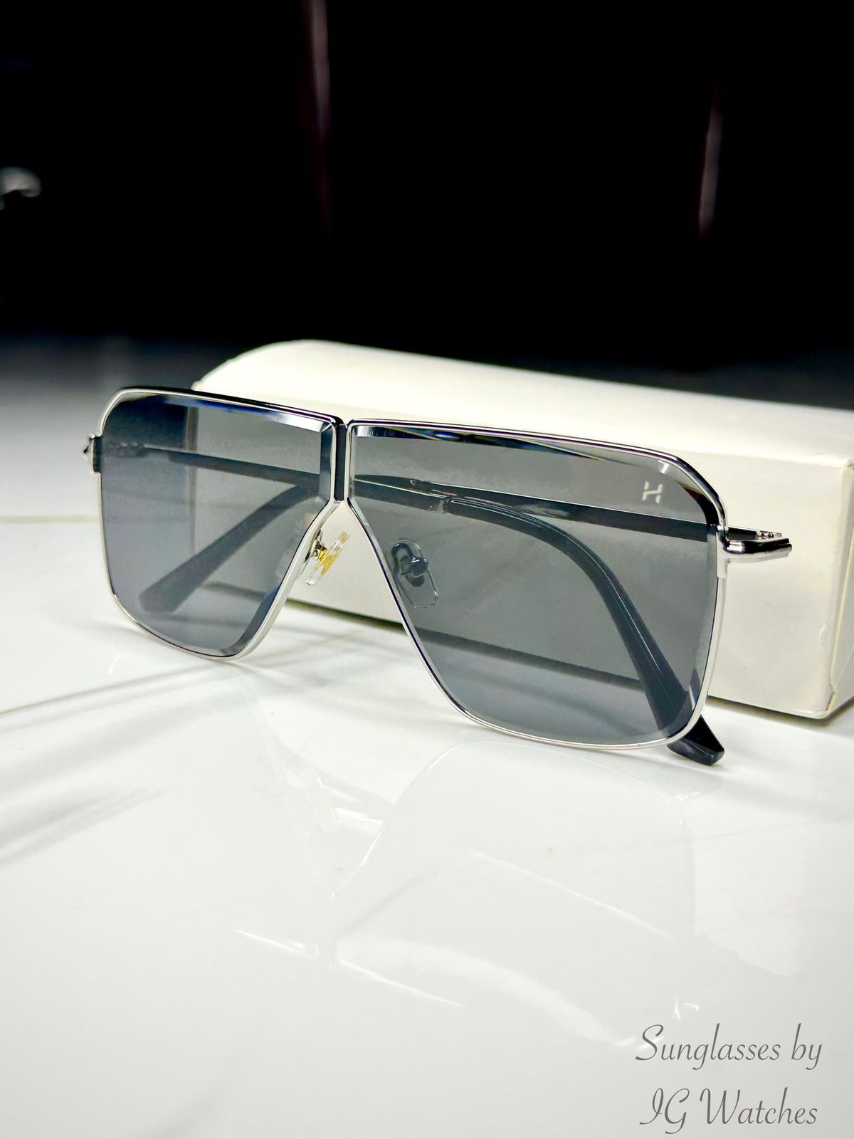 Imported TMF 004 | Black