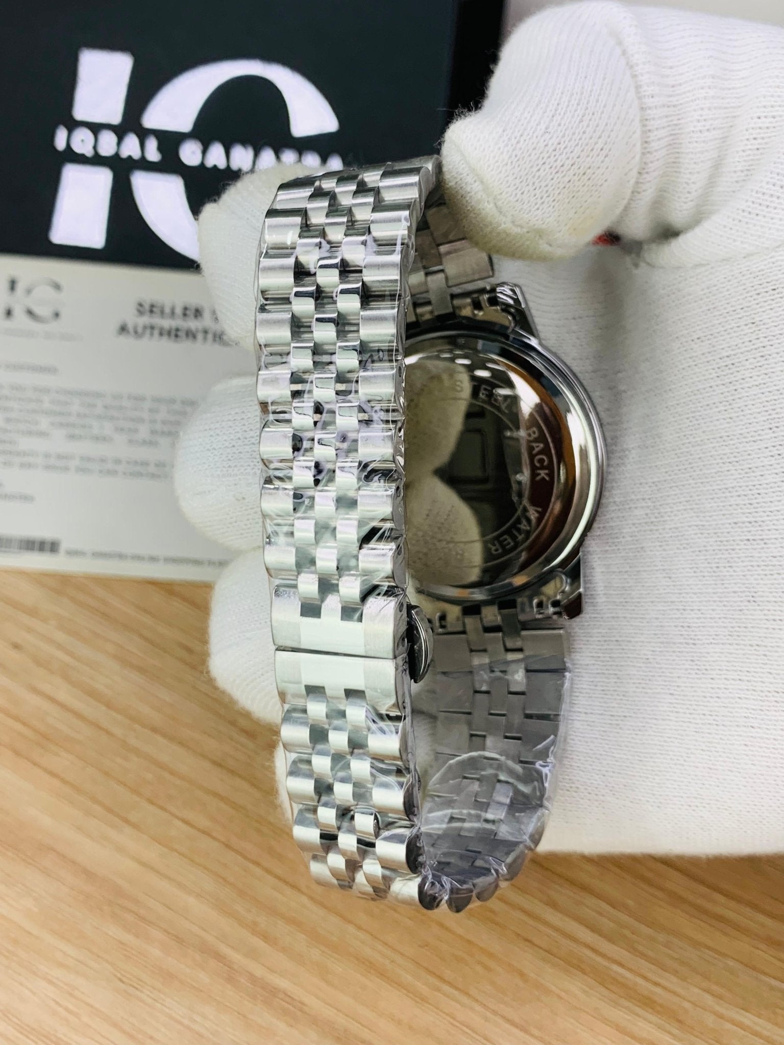 MVD Classic Model (Silver Black)