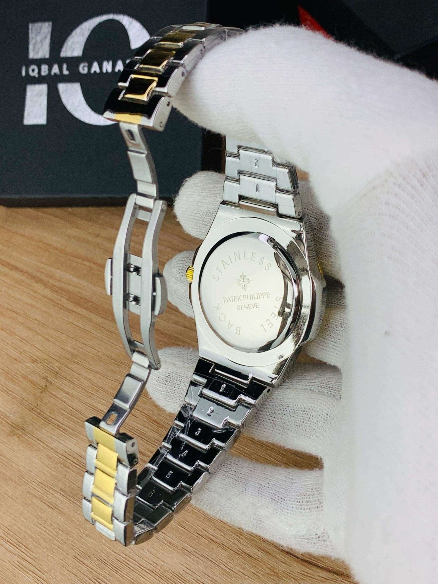 Nautilus Model | Two Tone White
