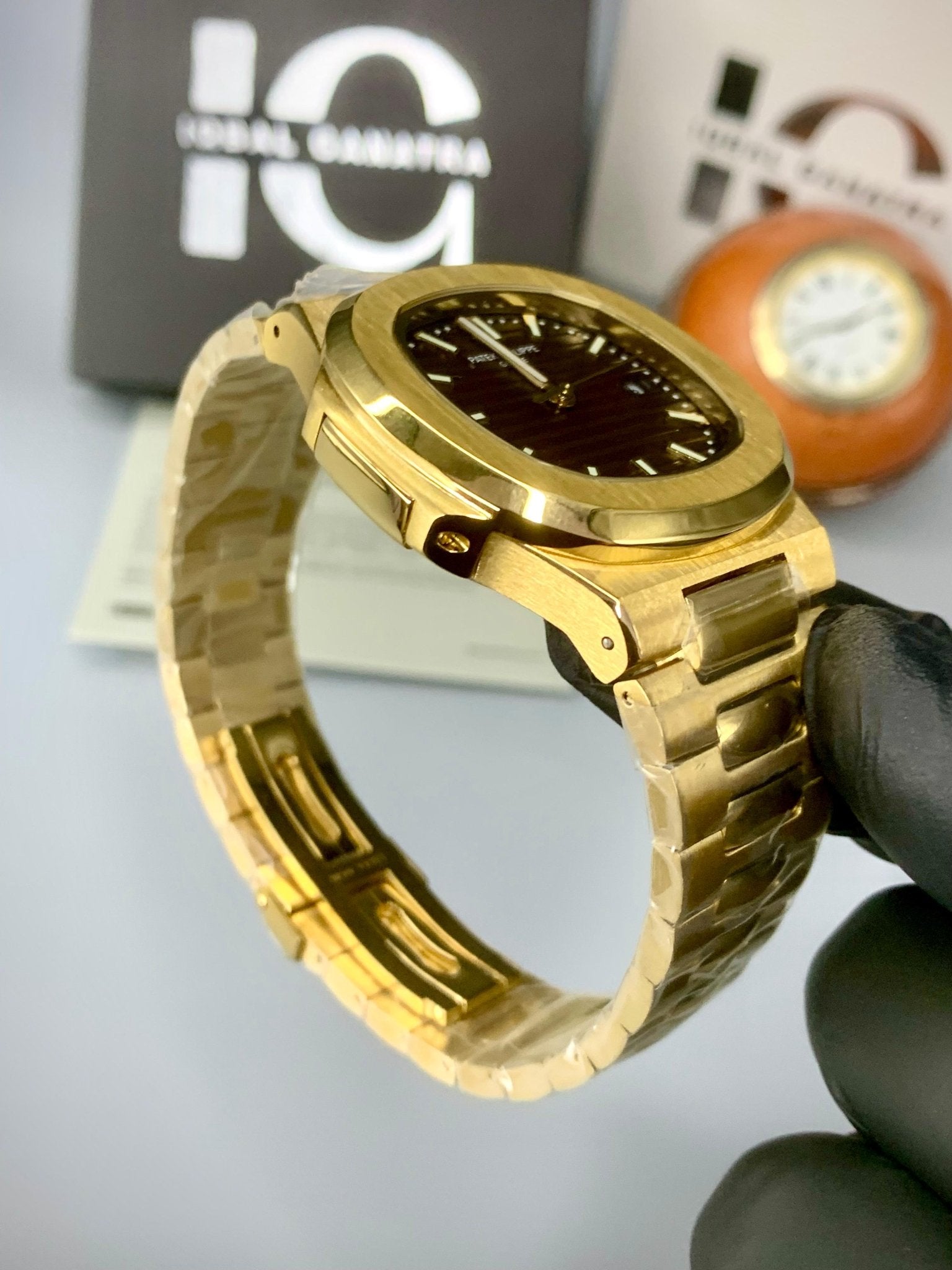 PP | Automatic | Gold Brown