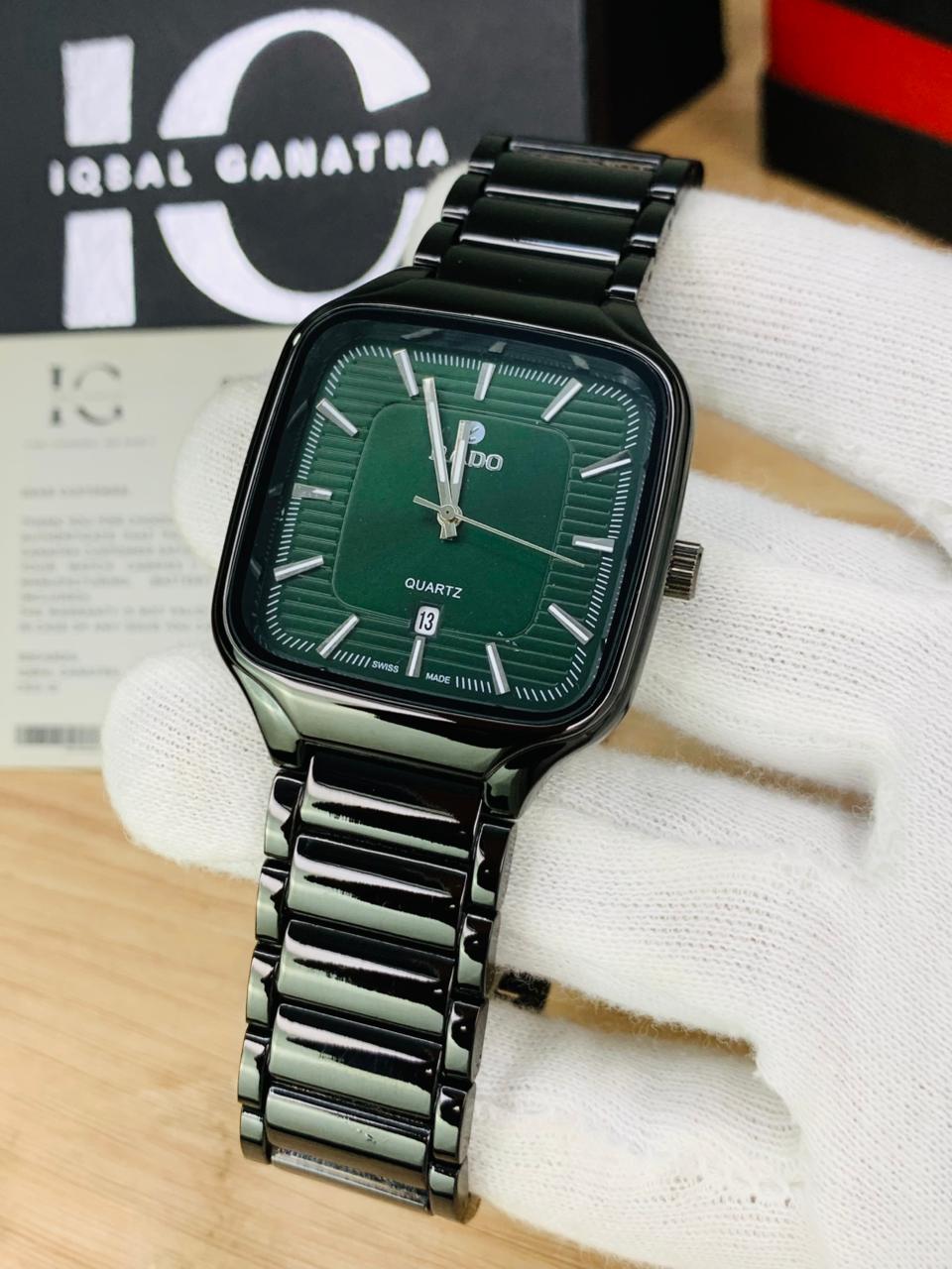 RD TV Model | Black Green