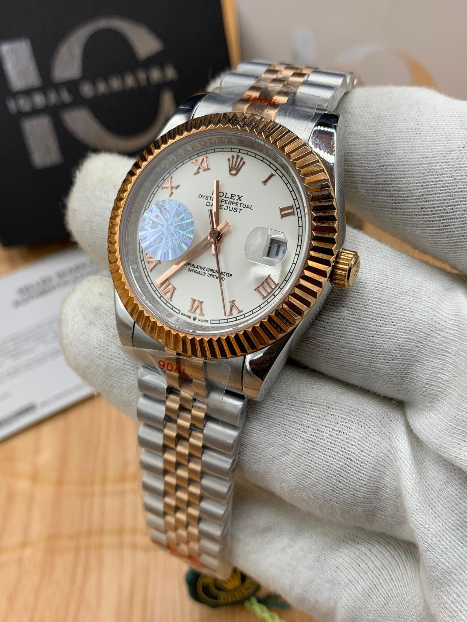 Roman Model|White