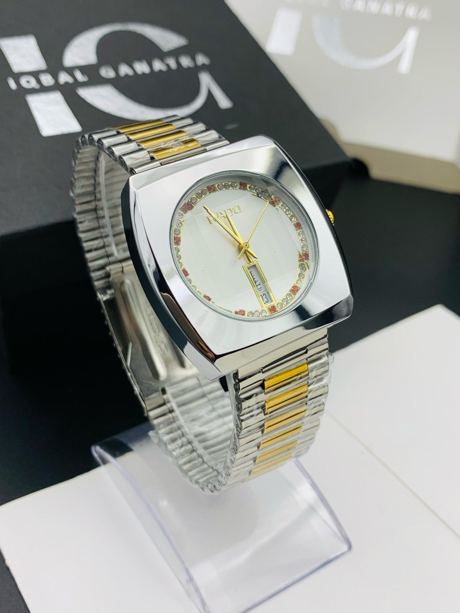 Square RD Model (Two Tone R White)