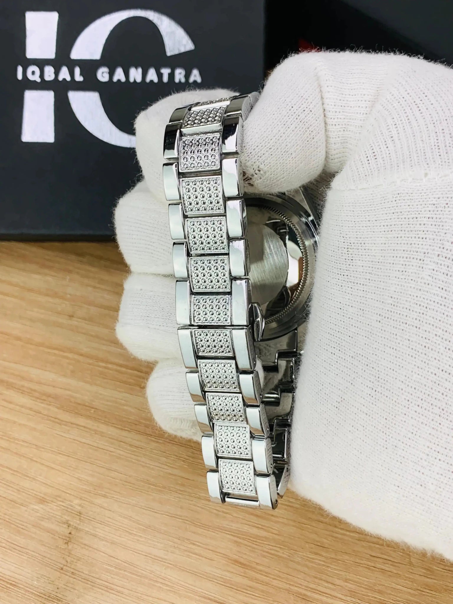 Tiger Stone Embossed Dial (Silver)
